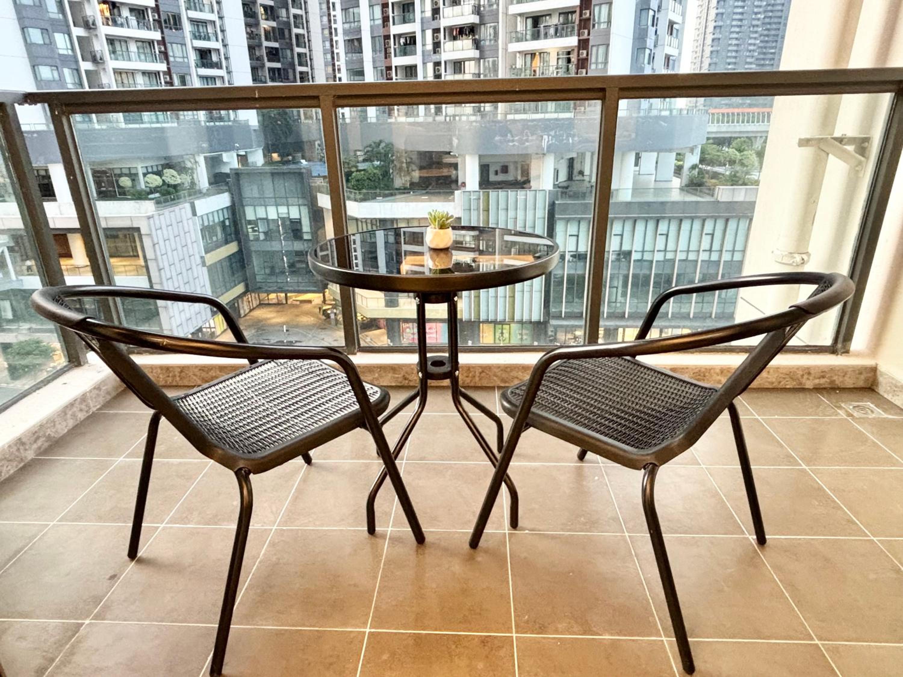 Family-Friendly 2BR near CIQ I Cozy & Lovely I R&F