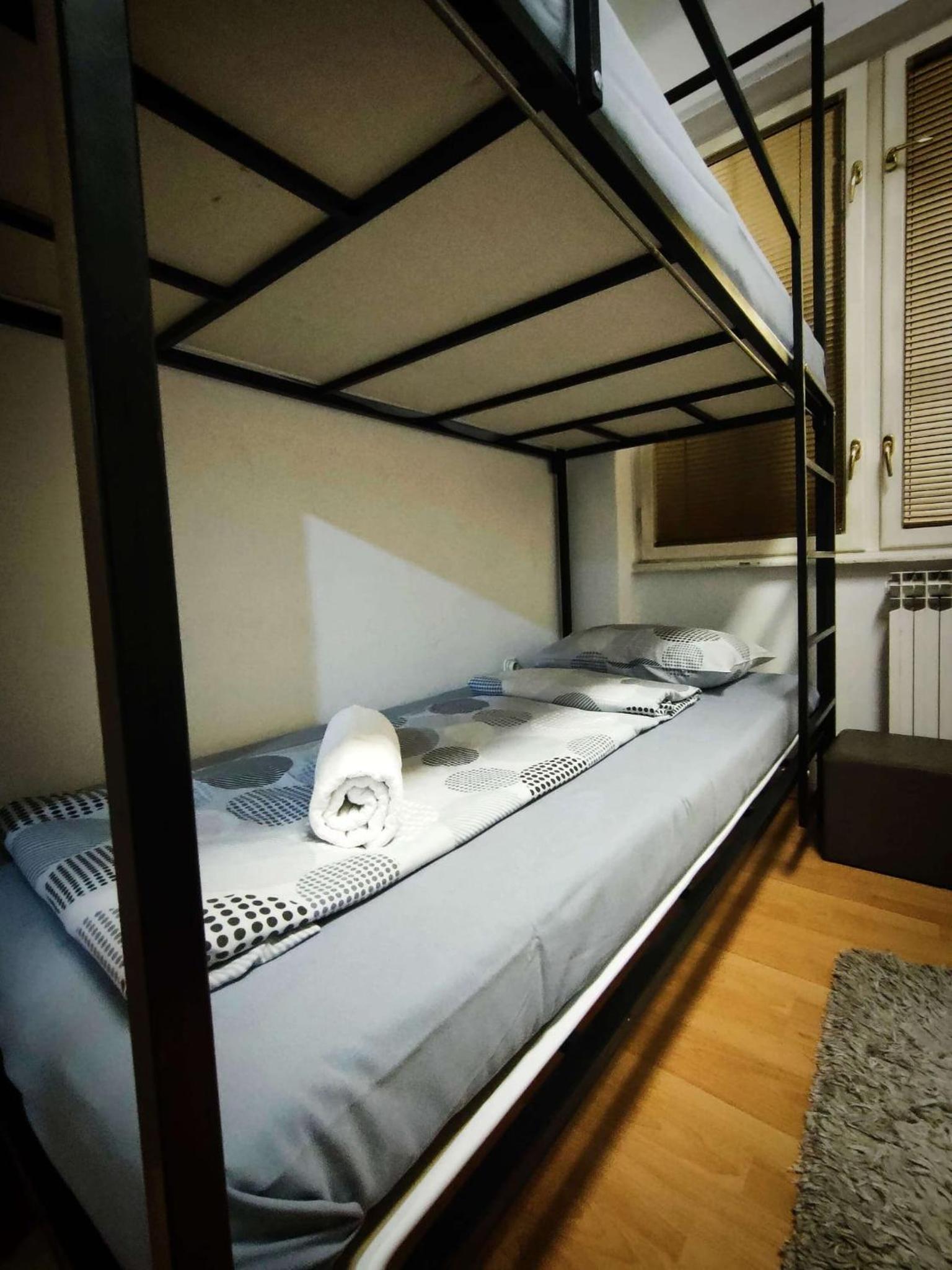 FG 1861 Hostel