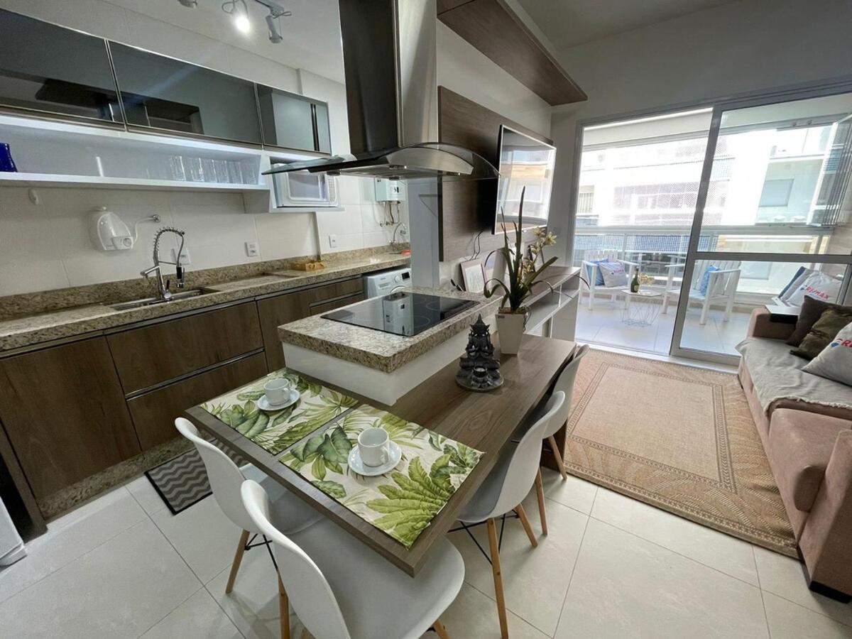 Cód 111 · Amplo apartamento no Residencial Plaza