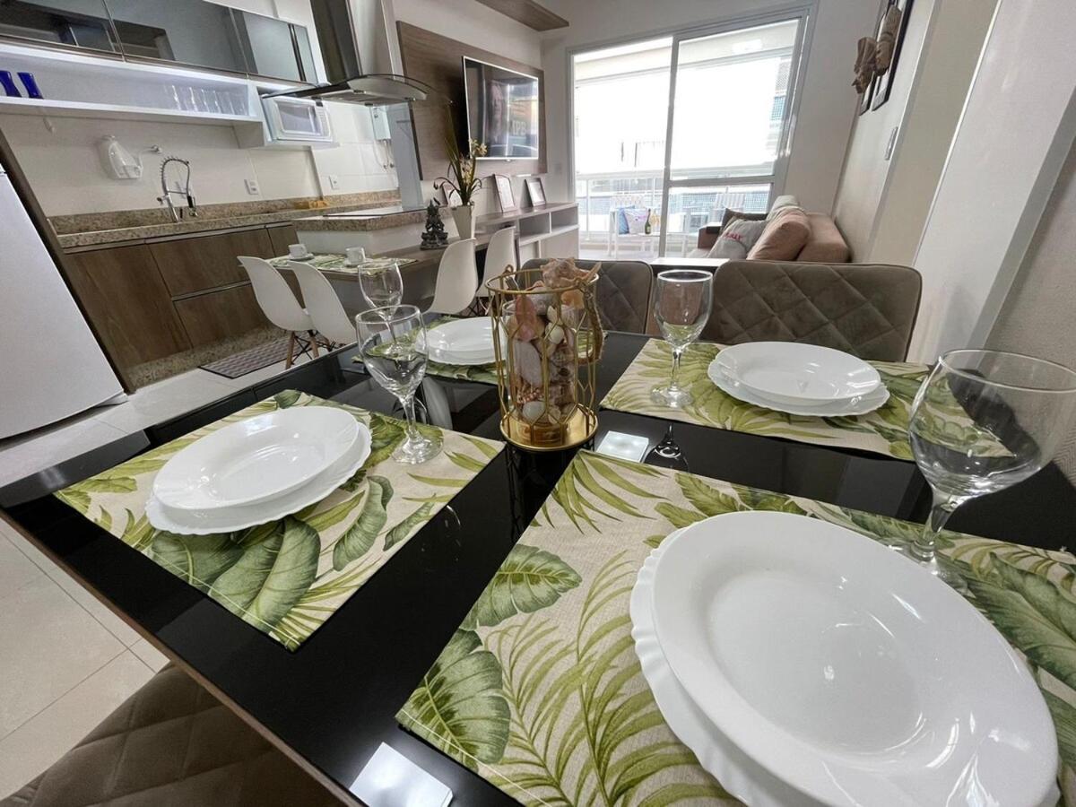Cód 111 · Amplo apartamento no Residencial Plaza