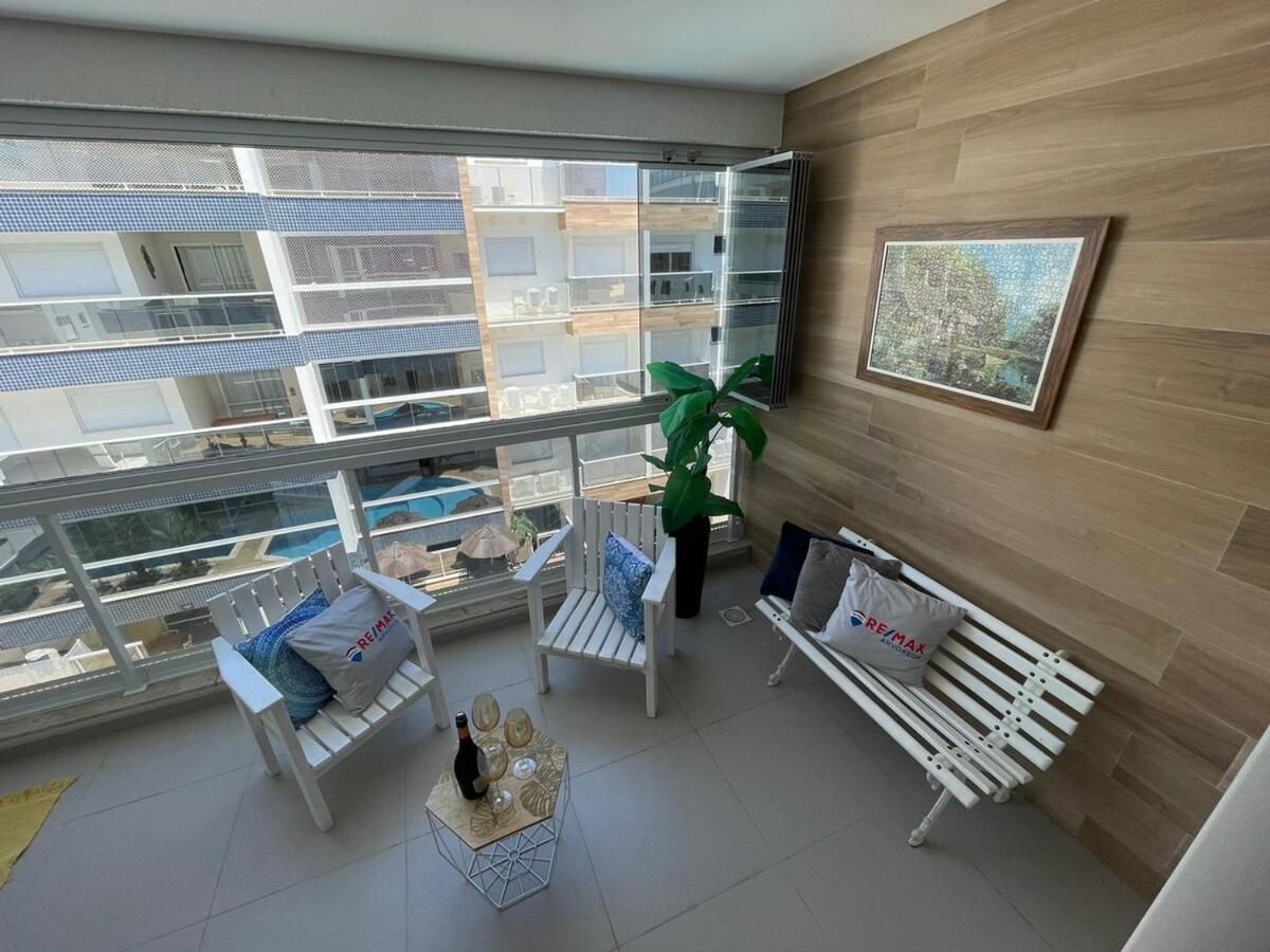 Cód 111 · Amplo apartamento no Residencial Plaza