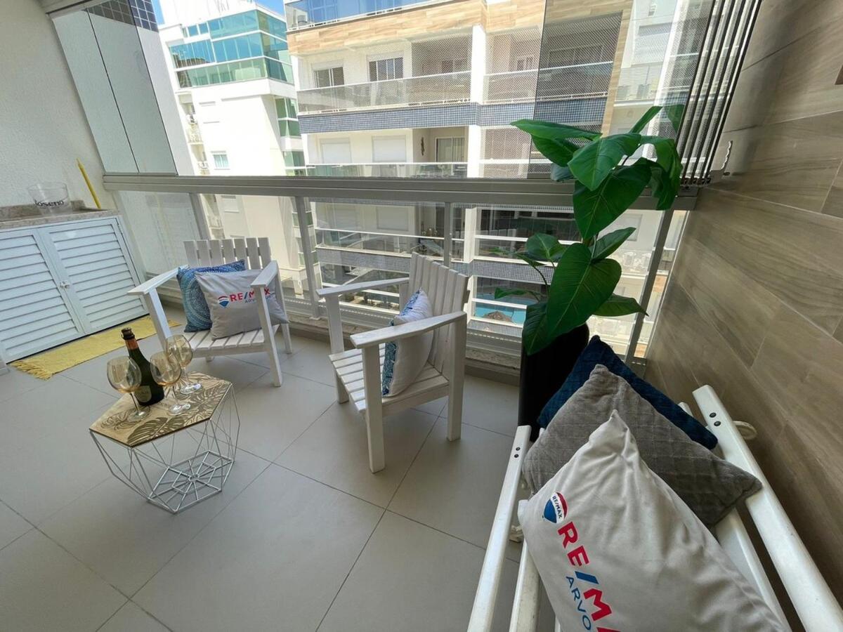 Cód 111 · Amplo apartamento no Residencial Plaza