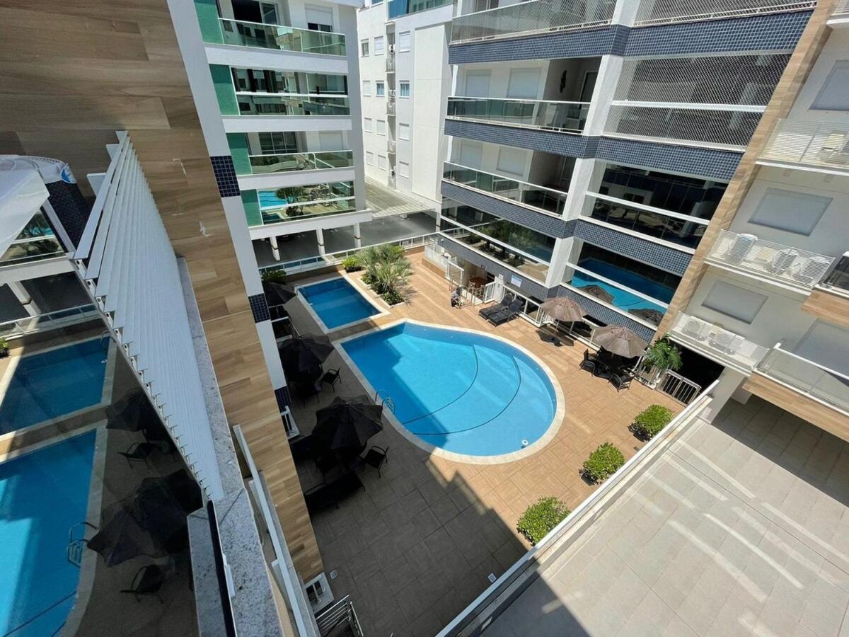 Cód 111 · Amplo apartamento no Residencial Plaza