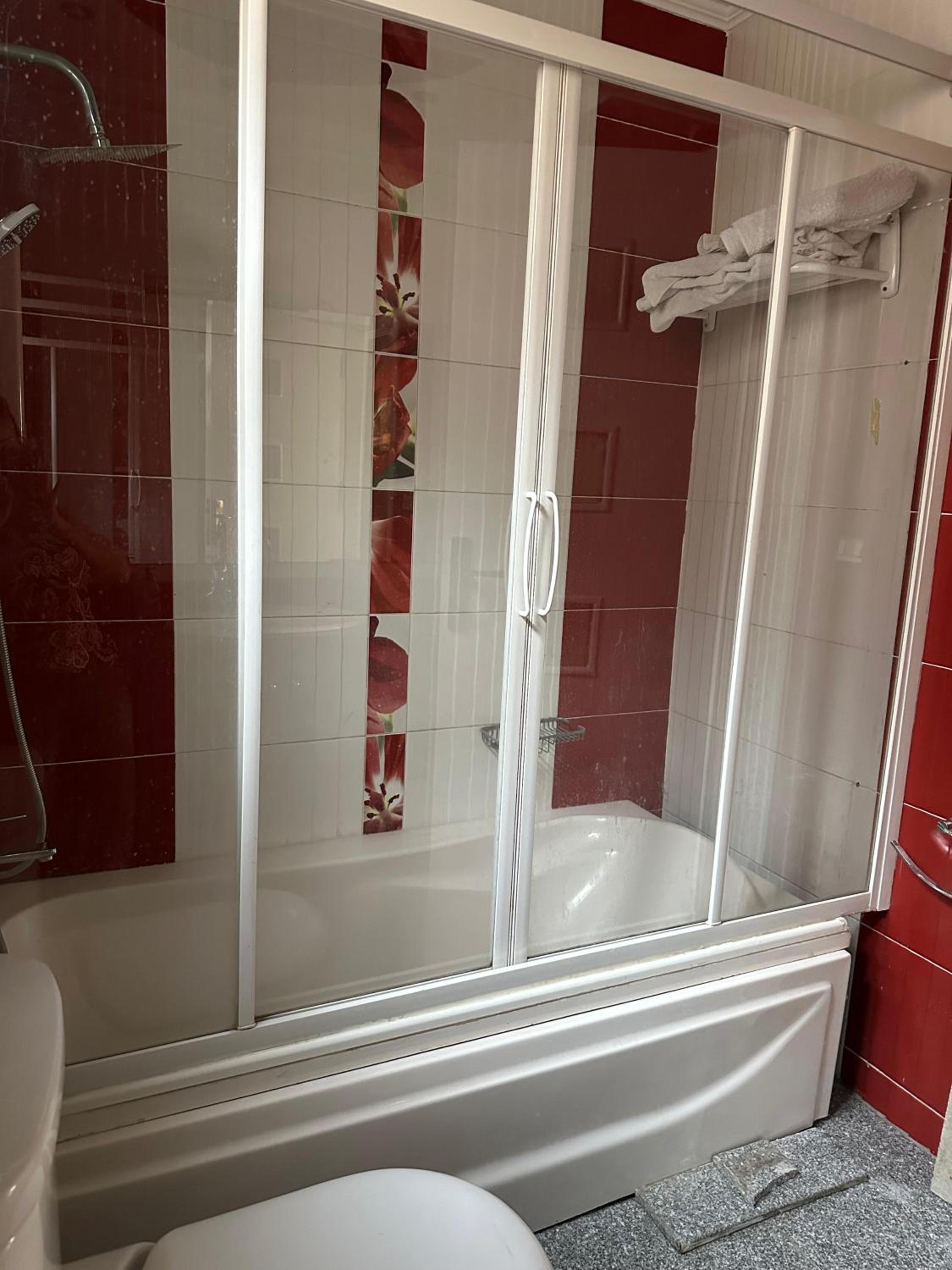 Luxury apartment close to shopping
