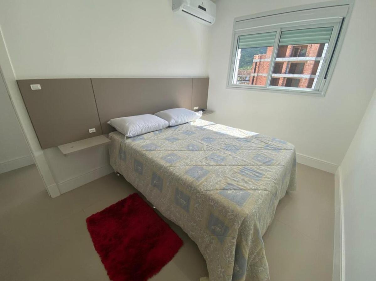 cód 138 · Apartamento de 3 dormitórios com vista para o mar