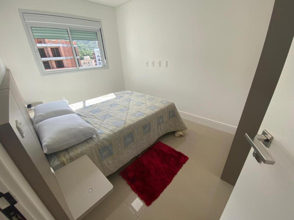 cód 138 · Apartamento de 3 dormitórios com vista para o mar