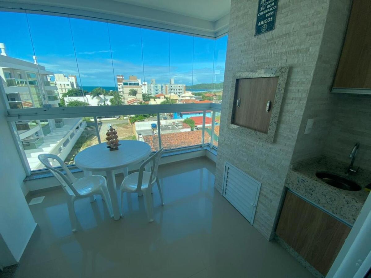 cód 138 · Apartamento de 3 dormitórios com vista para o mar