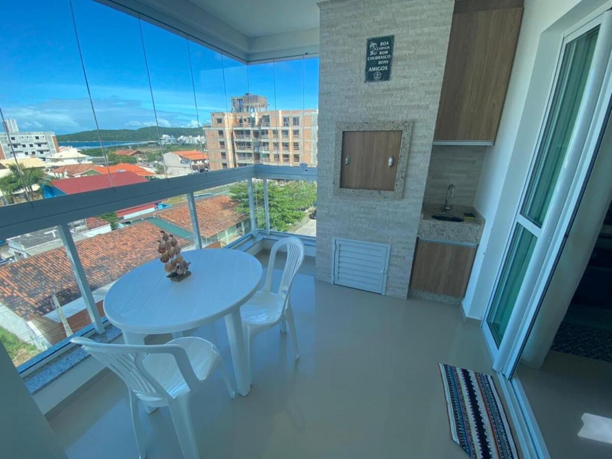 cód 138 · Apartamento de 3 dormitórios com vista para o mar