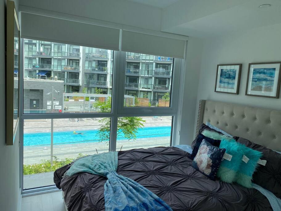 Beautiful Condo, 2 Bedrooms and a Den in Friday Harbour Resort!