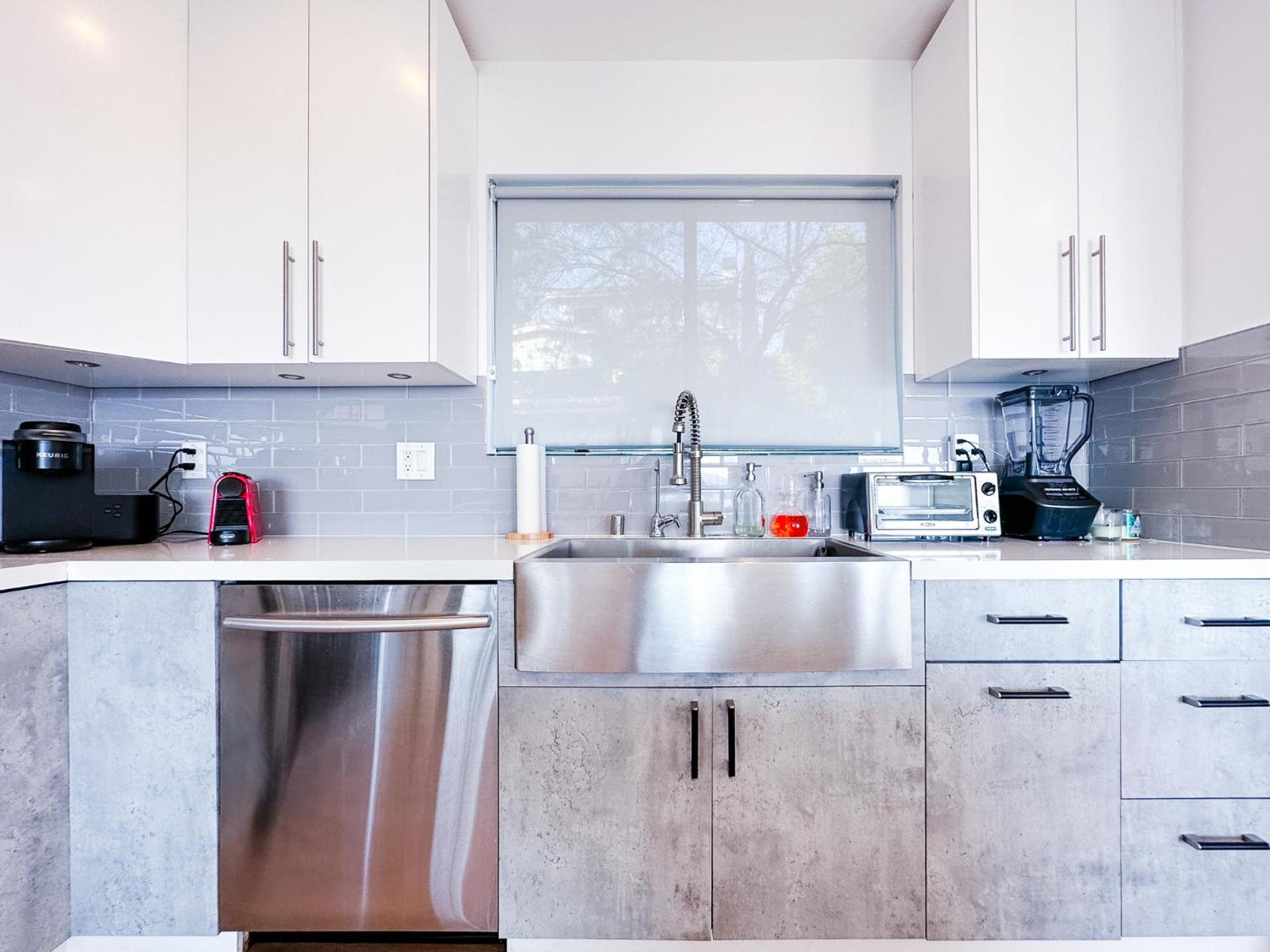 Stunning Views Hollywood Hills Lux Living