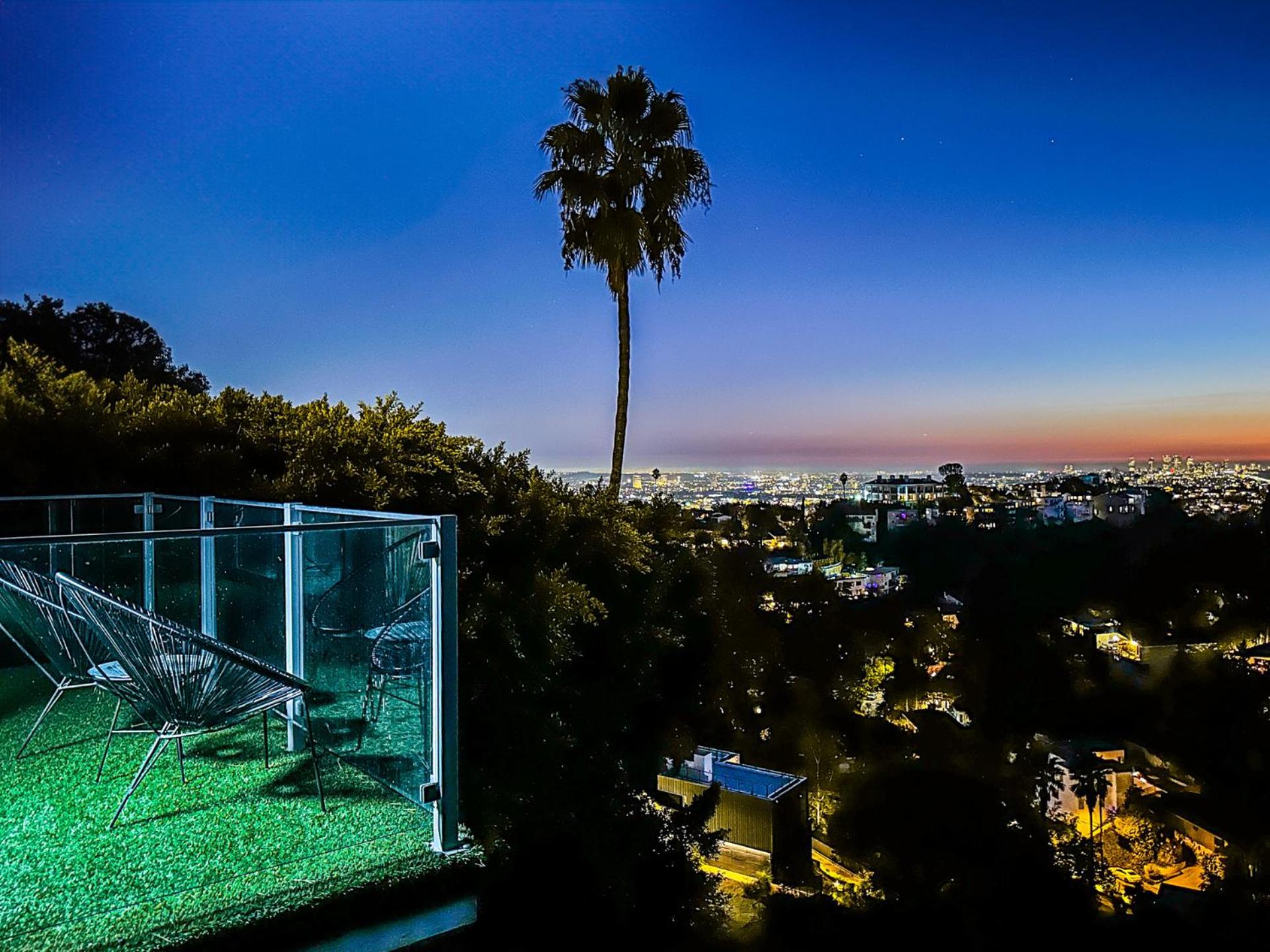 Stunning Views Hollywood Hills Lux Living