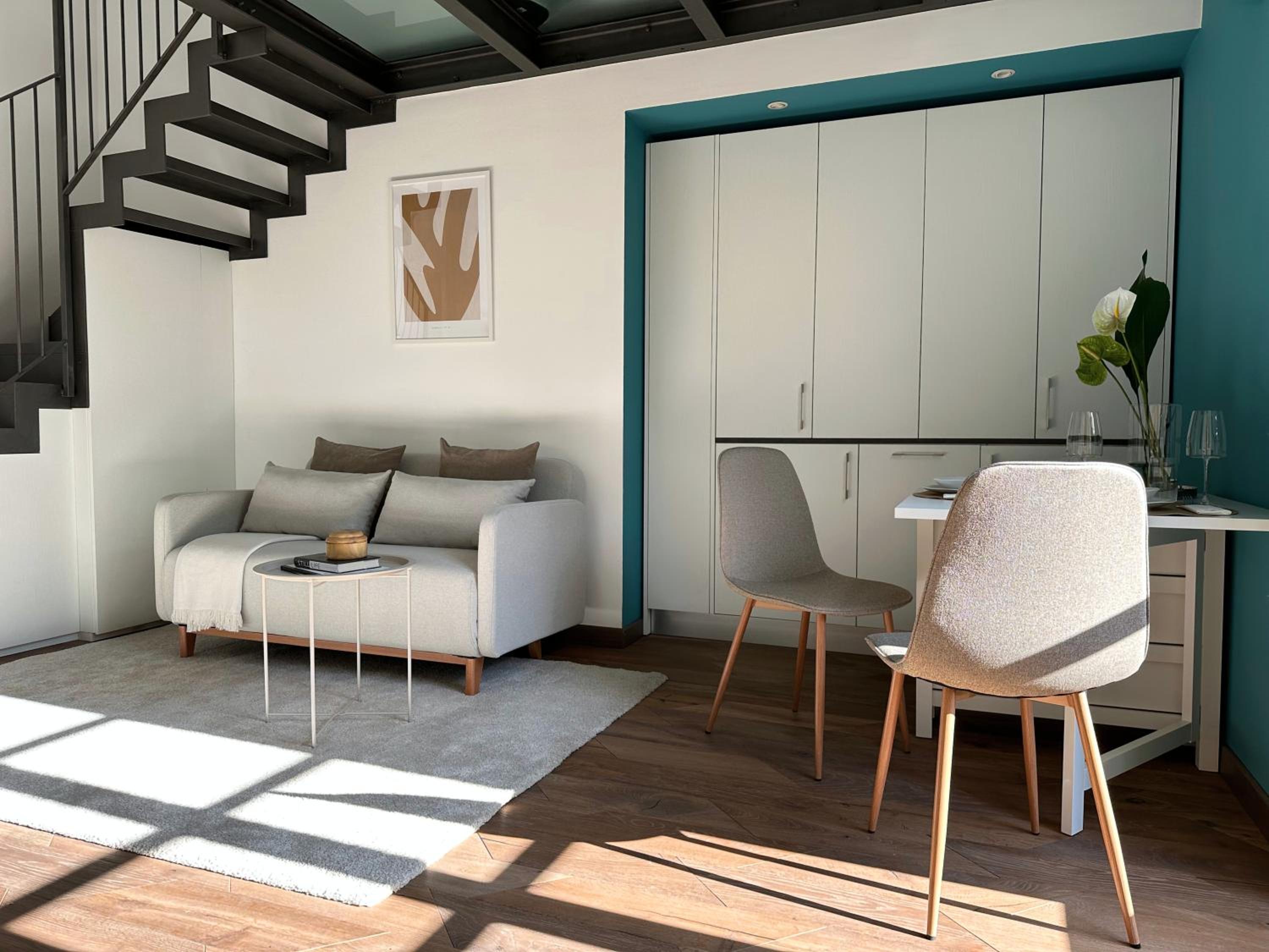 Piazza Vittorio Two-level Modern Apartment photo 5