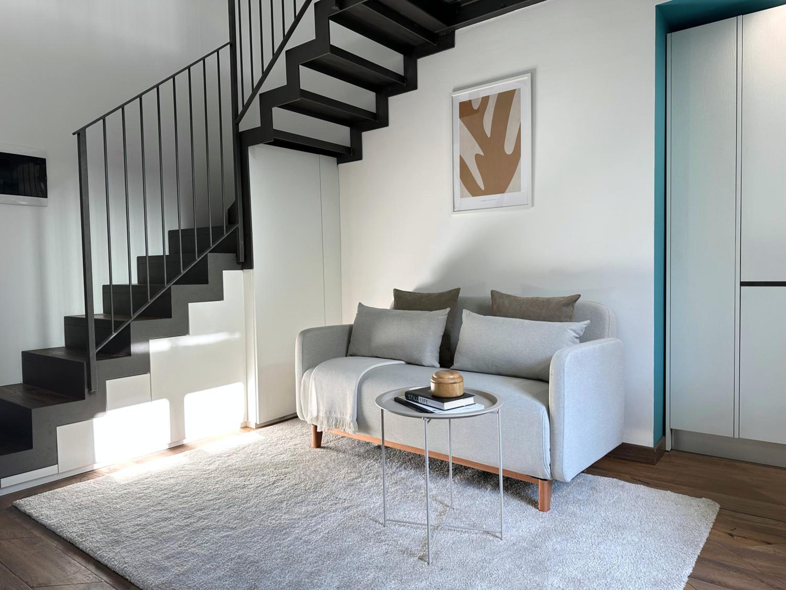 Piazza Vittorio Two-level Modern Apartment photo 4