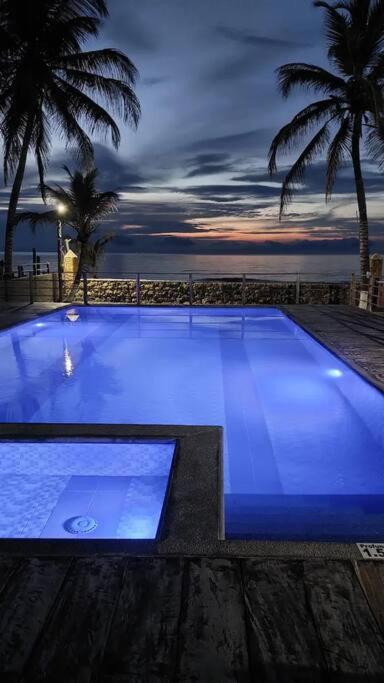 Dúplex junto al mar