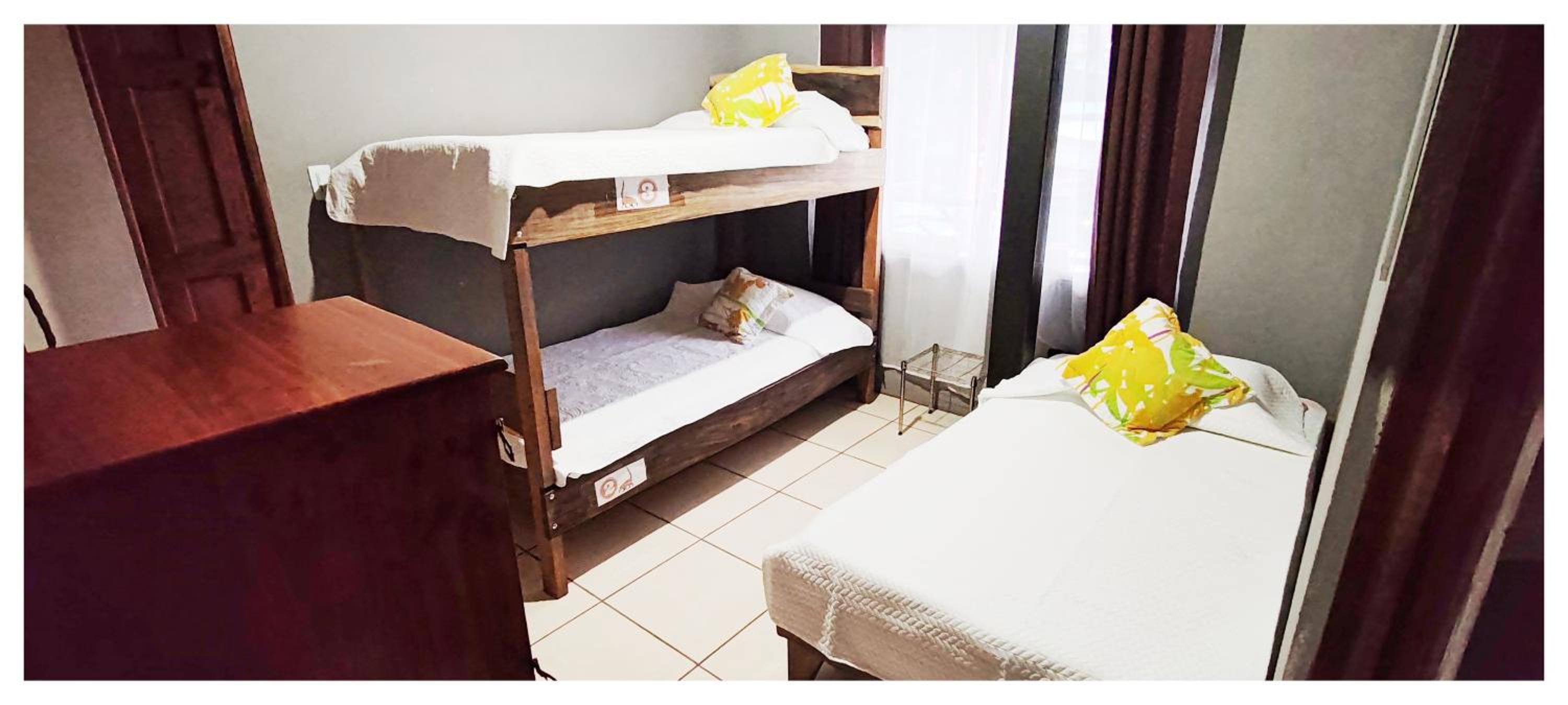 Hostel Coati Place Bed & Breakfast Adults Only