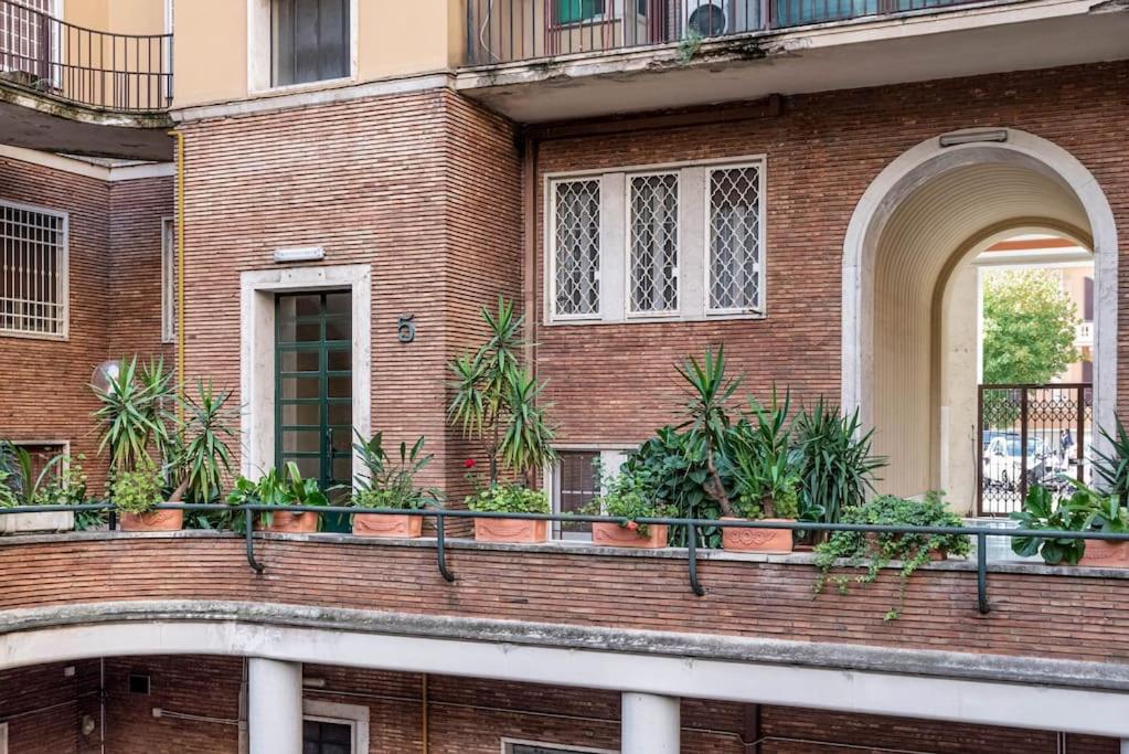 Apt ristrutturato a Palazzo Federici Piazza Bologna