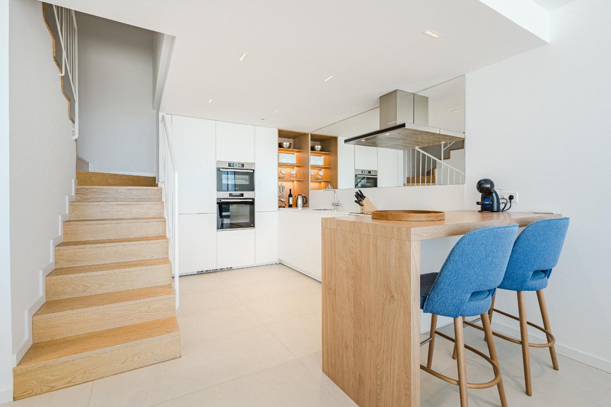 Aquasuites Luxury Apartament B06 at Los Gigantes view 4