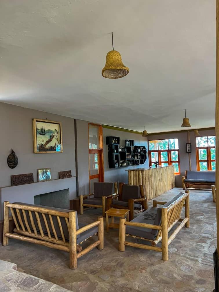 Gorrila Bluff lodge