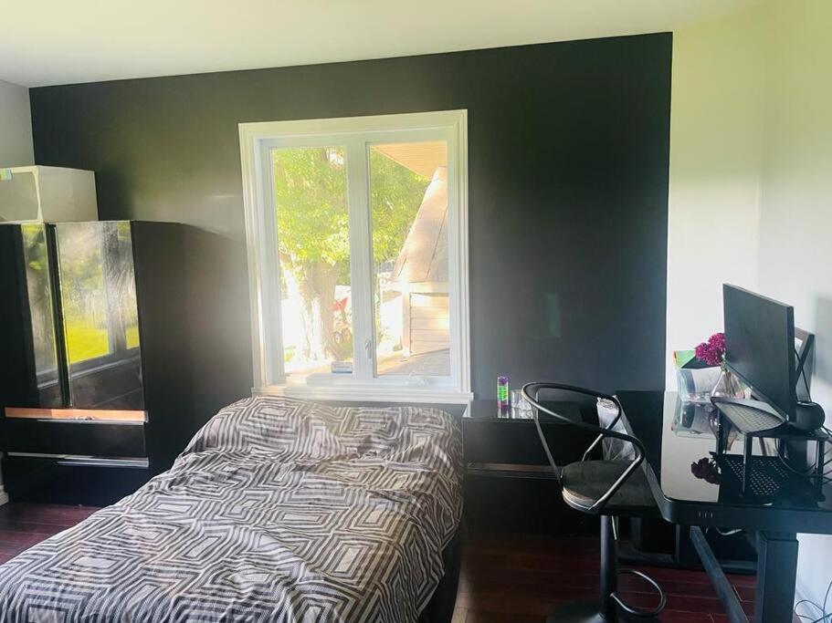 Lakefront House 25 minutes from downtown Ottawa-Gatineau