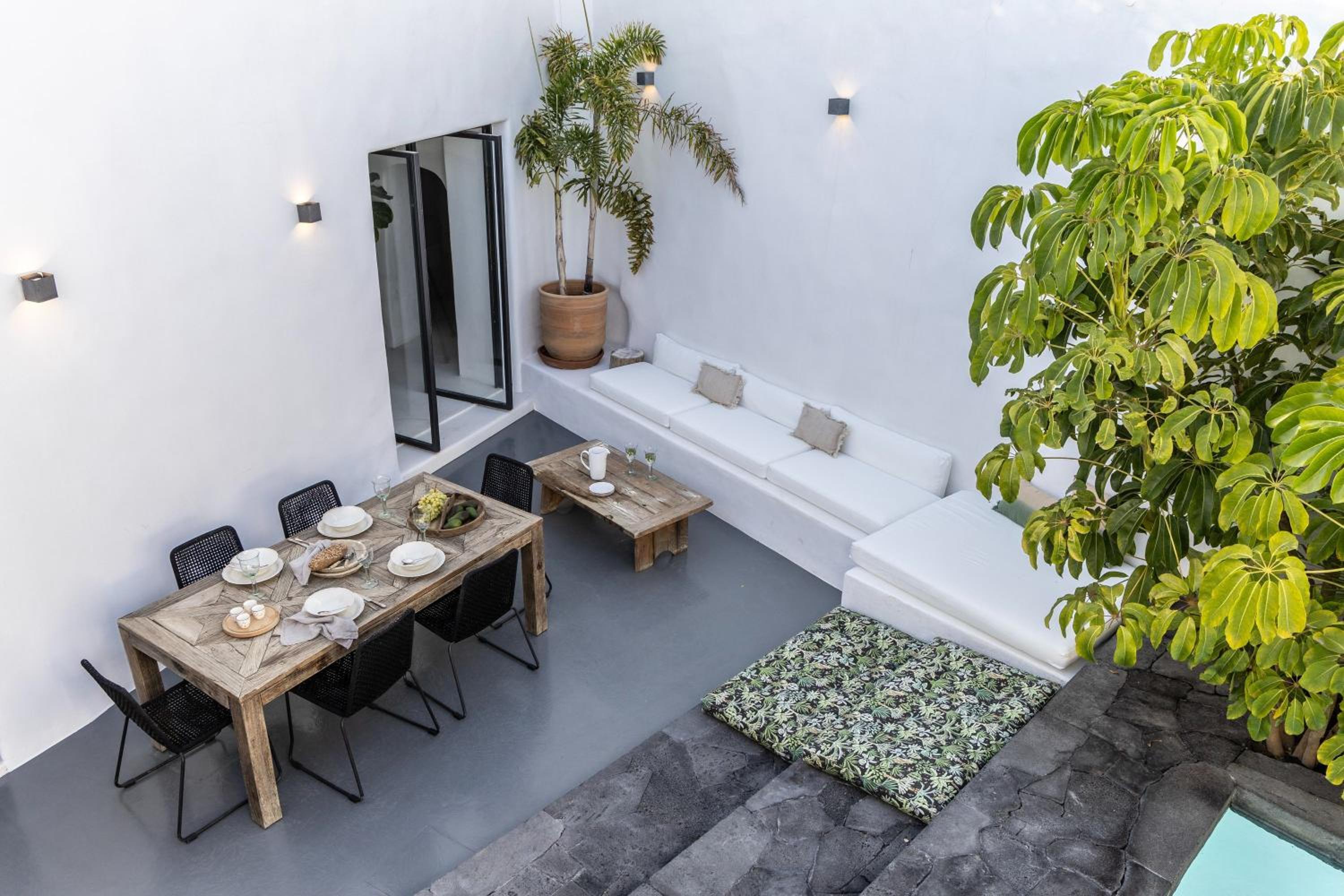 Arithera Villa in Santorini view 2