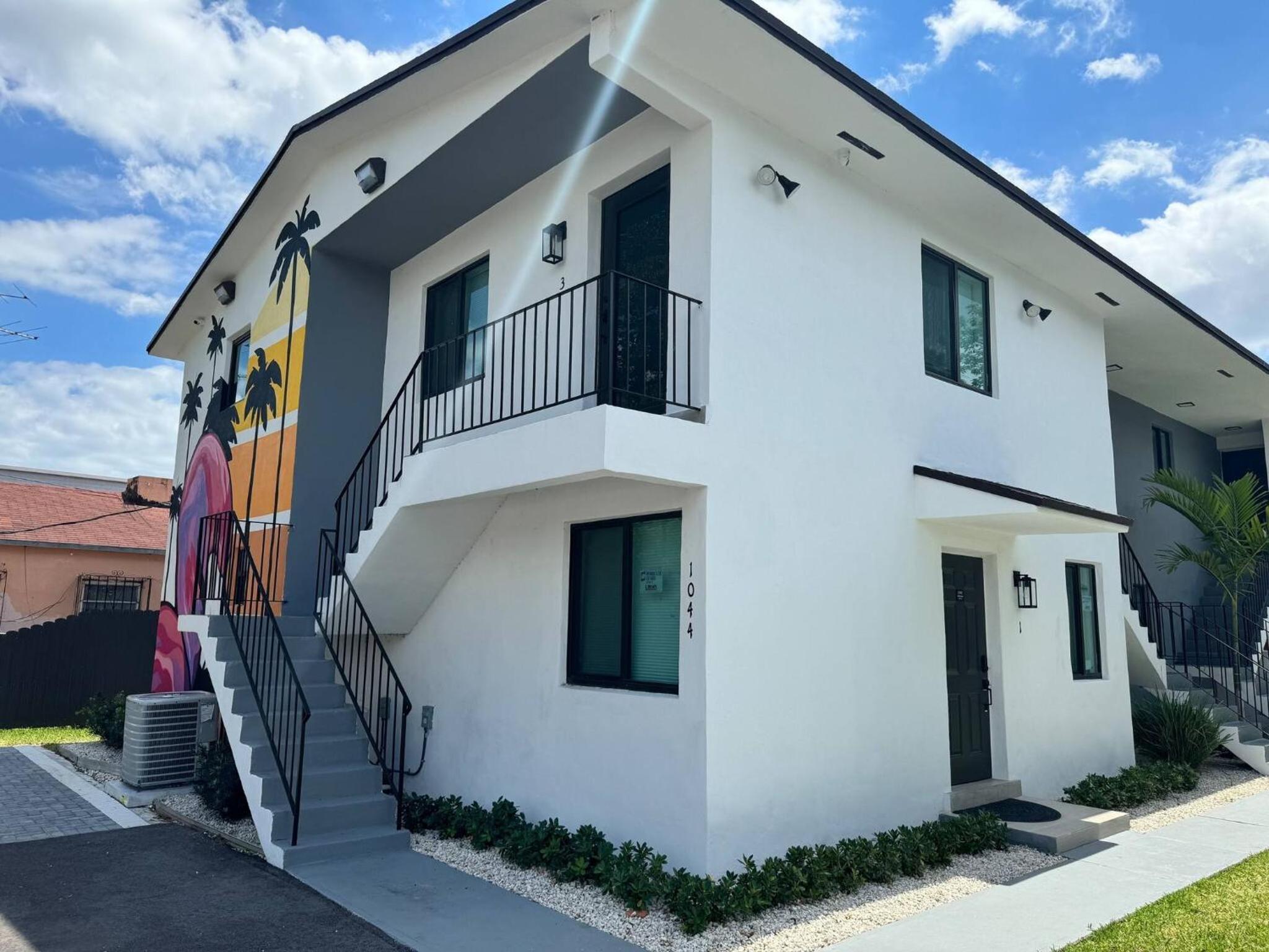 Stylish Wynwood Escape Art Clubs and Sunshine