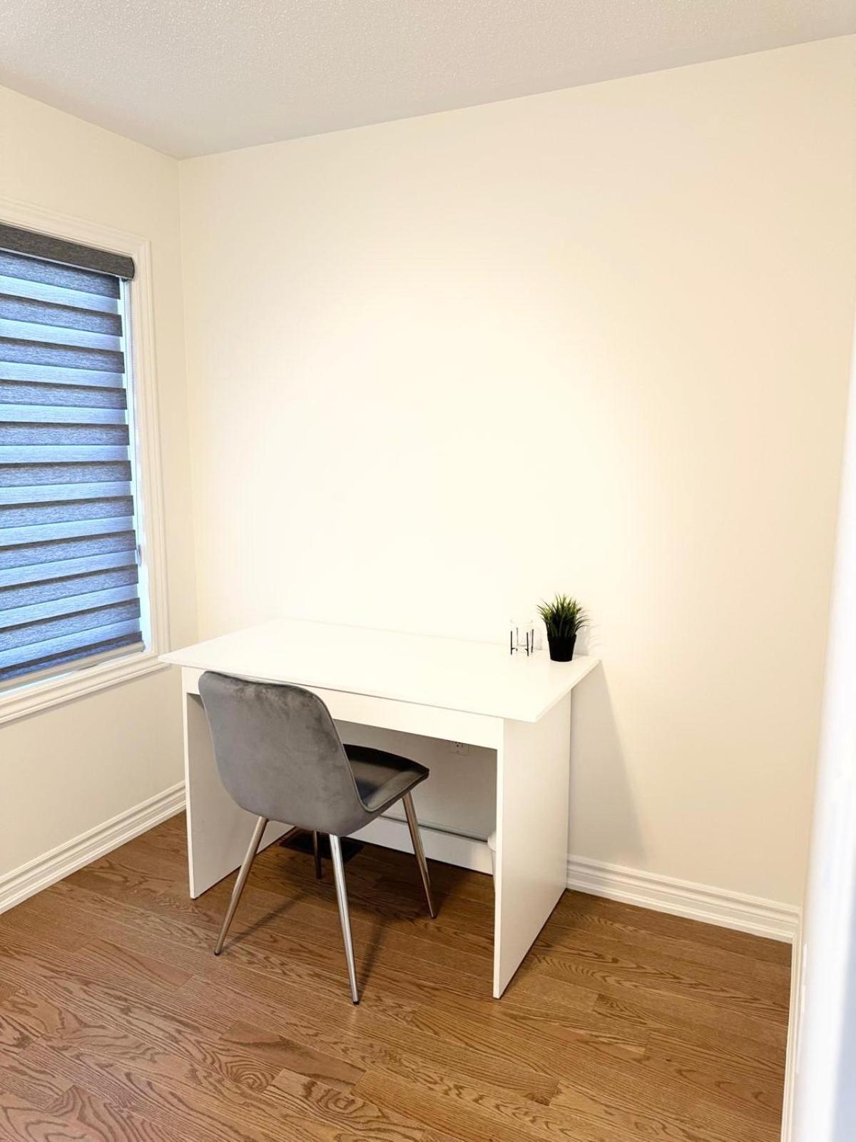 Barrie Vacations - Brand New Modern Home in Barrie! - Property Image 12