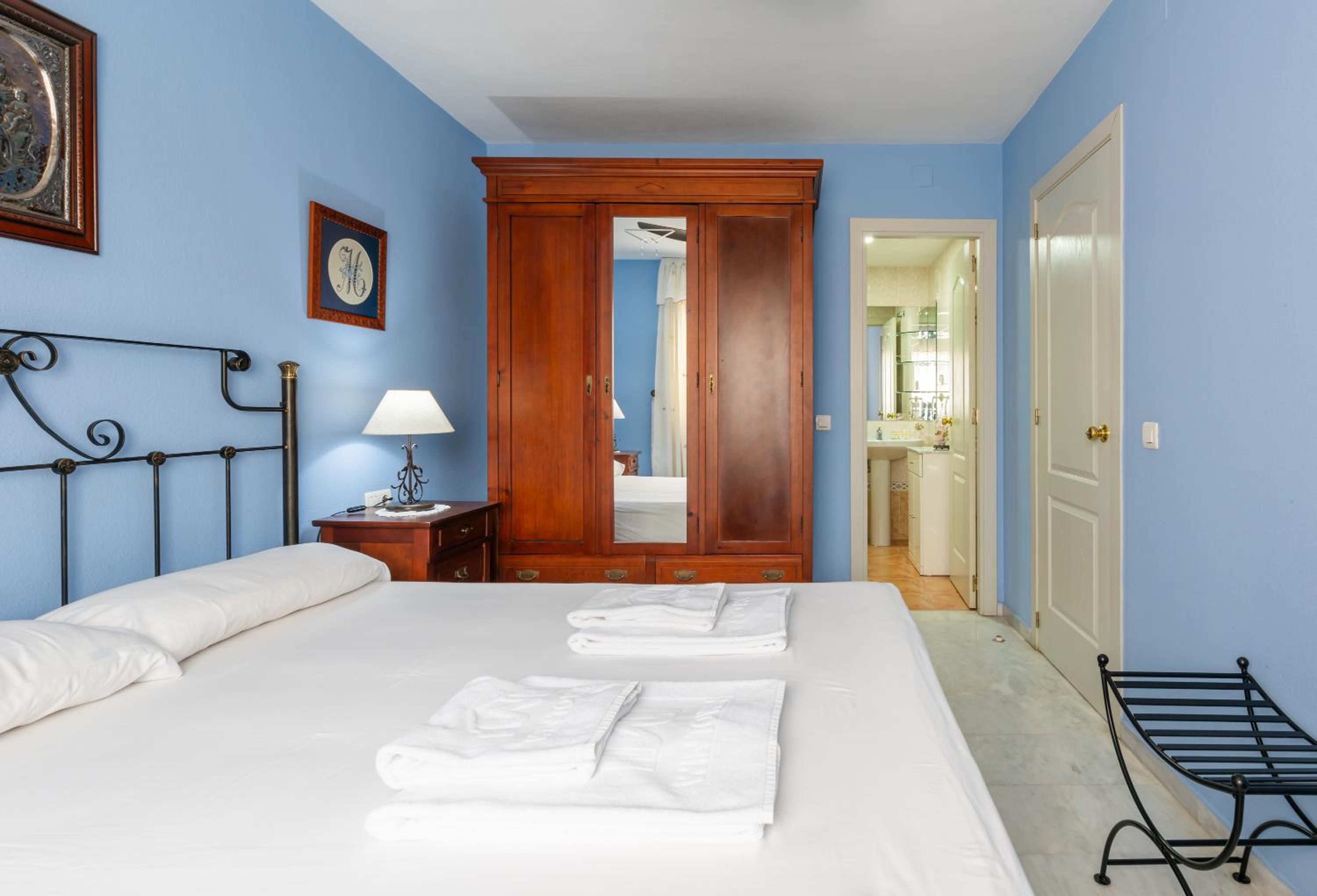 WintowinRentals Great Location, Free Parking, Cala del Moral