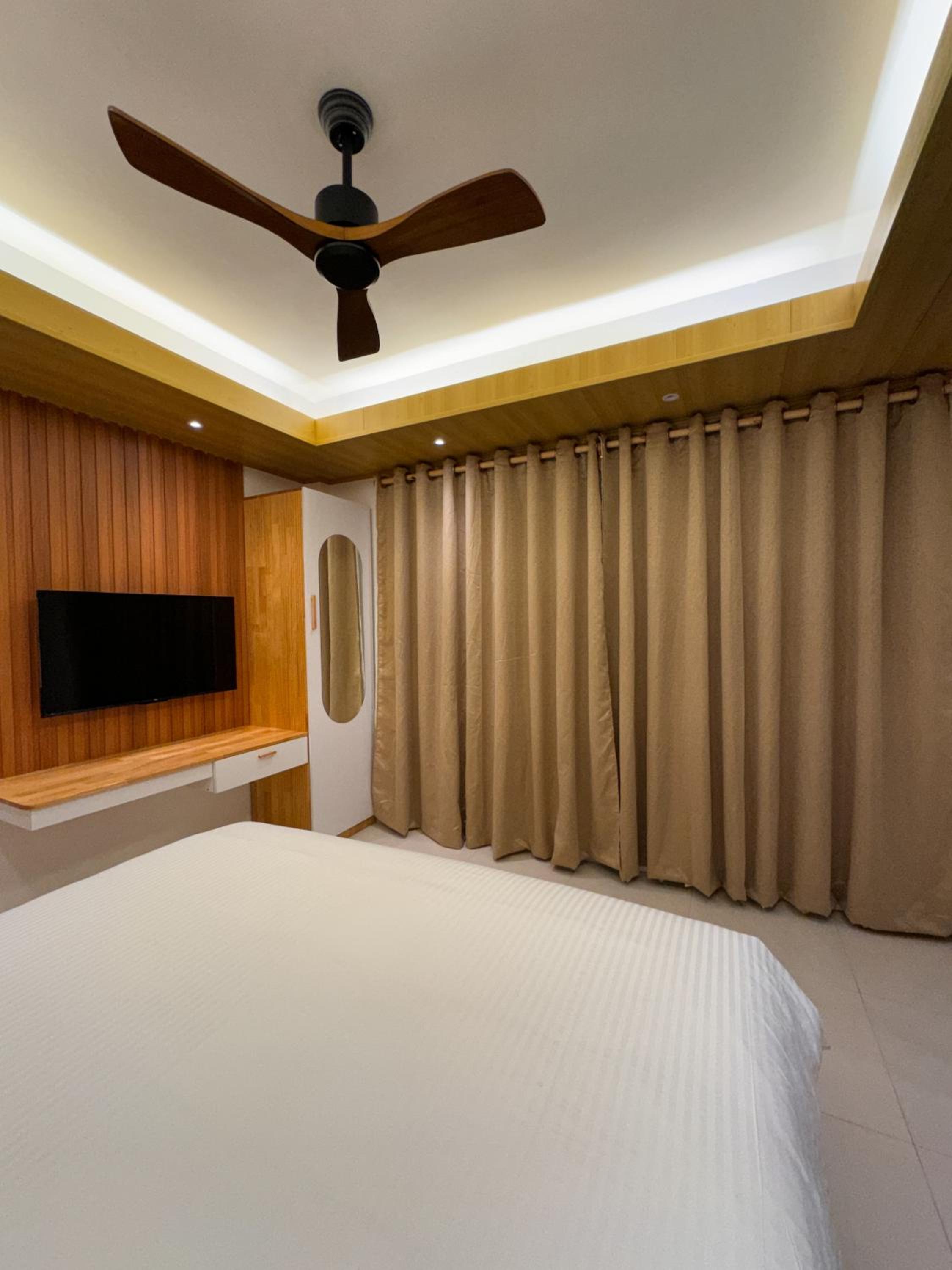 Pavona Maldives