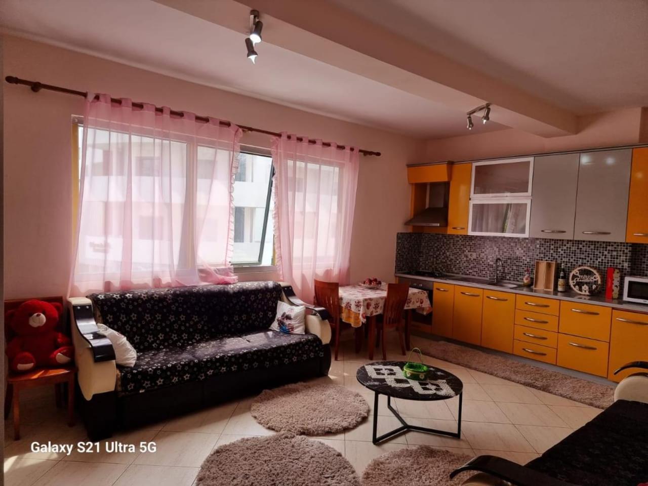 APARTMENT NEAR THE PORT