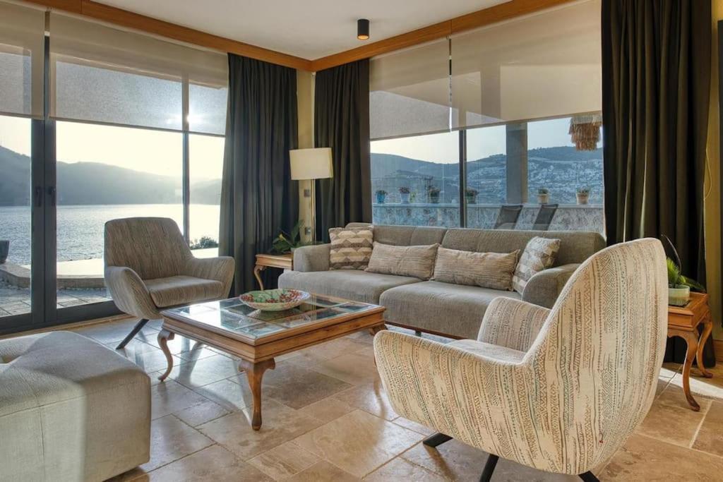 Captivating Casa La Calypso view 4