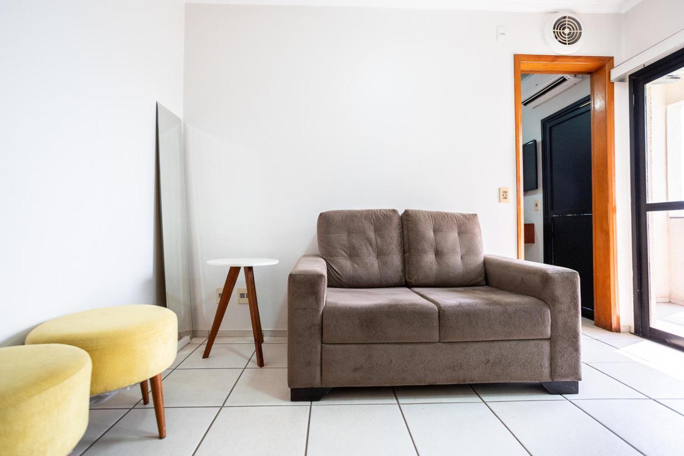 Apart hotel com Wi Fi bem localizado com piscina