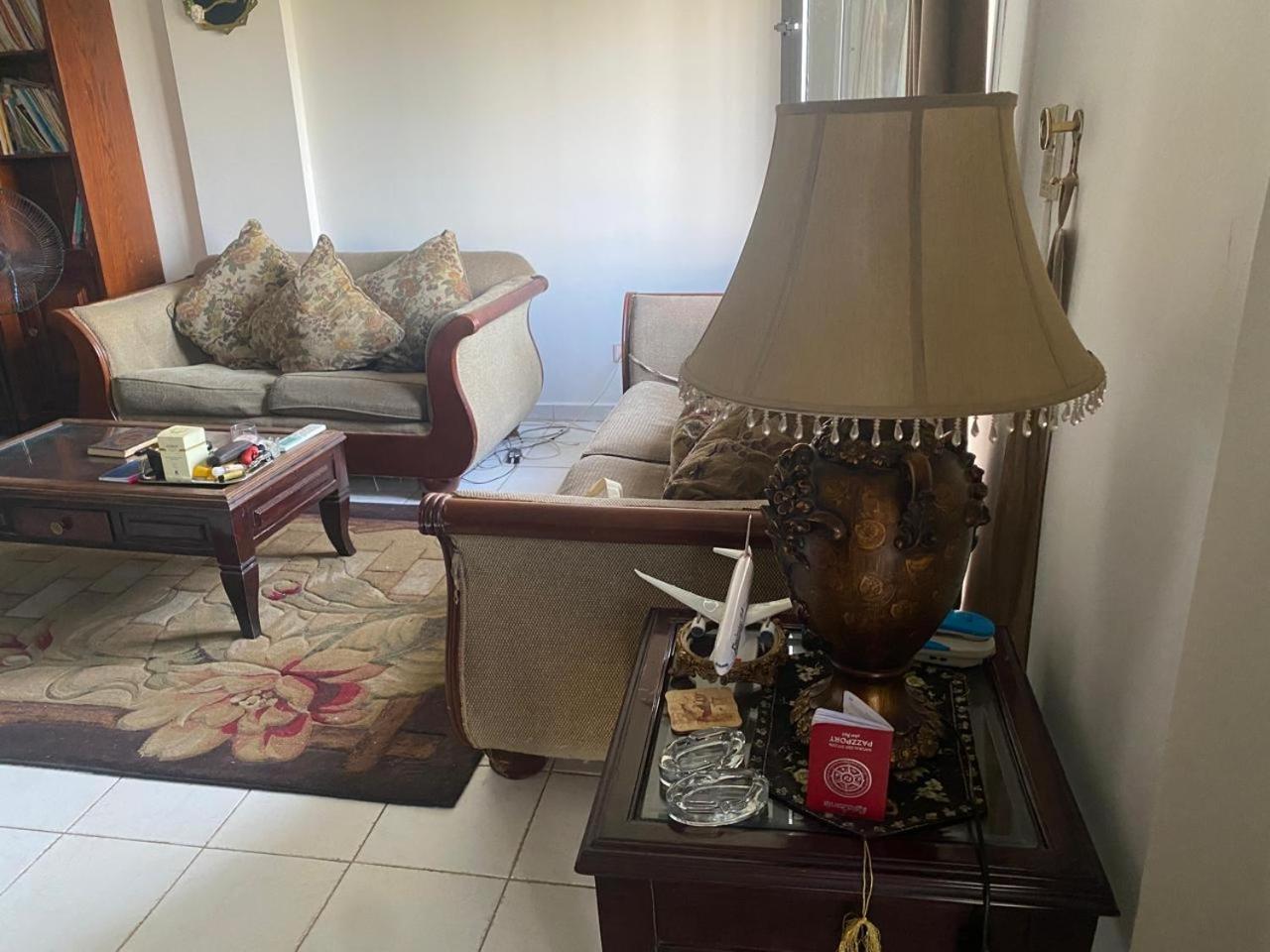 Females only Private bedroom stay with me Rehab city