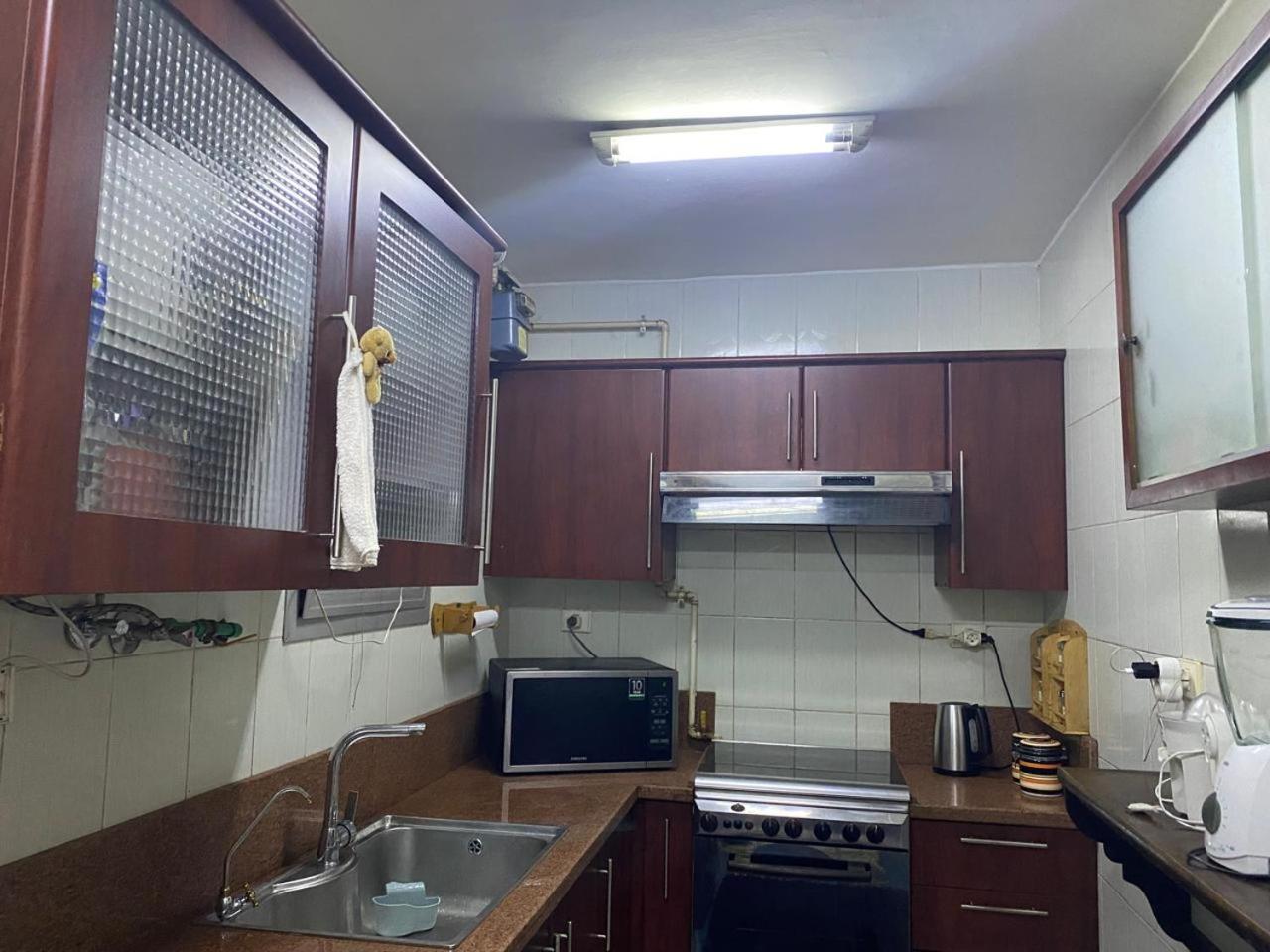 Females only Private bedroom stay with me Rehab city