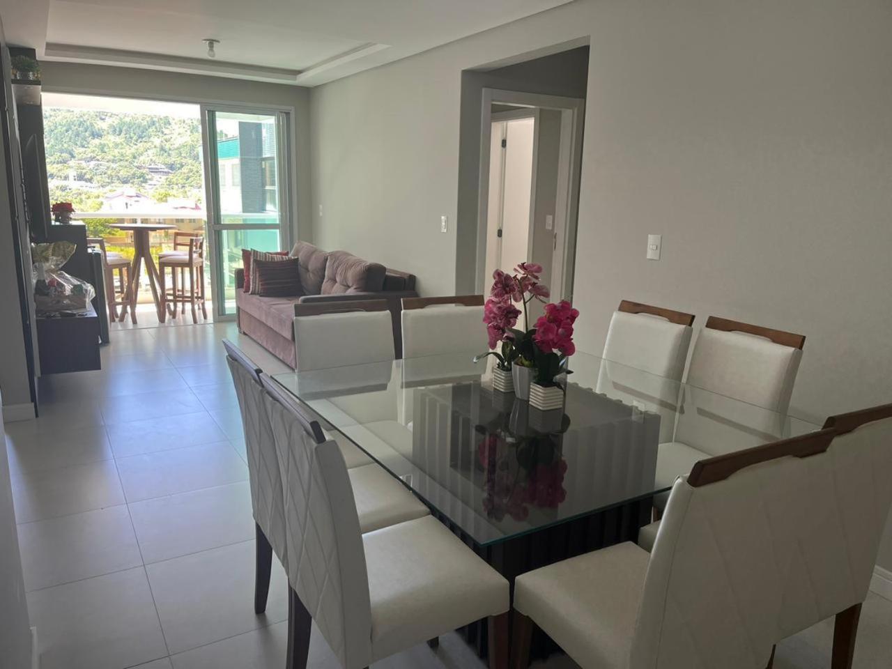 Cód 28 · Apartamento com uma ótima localização