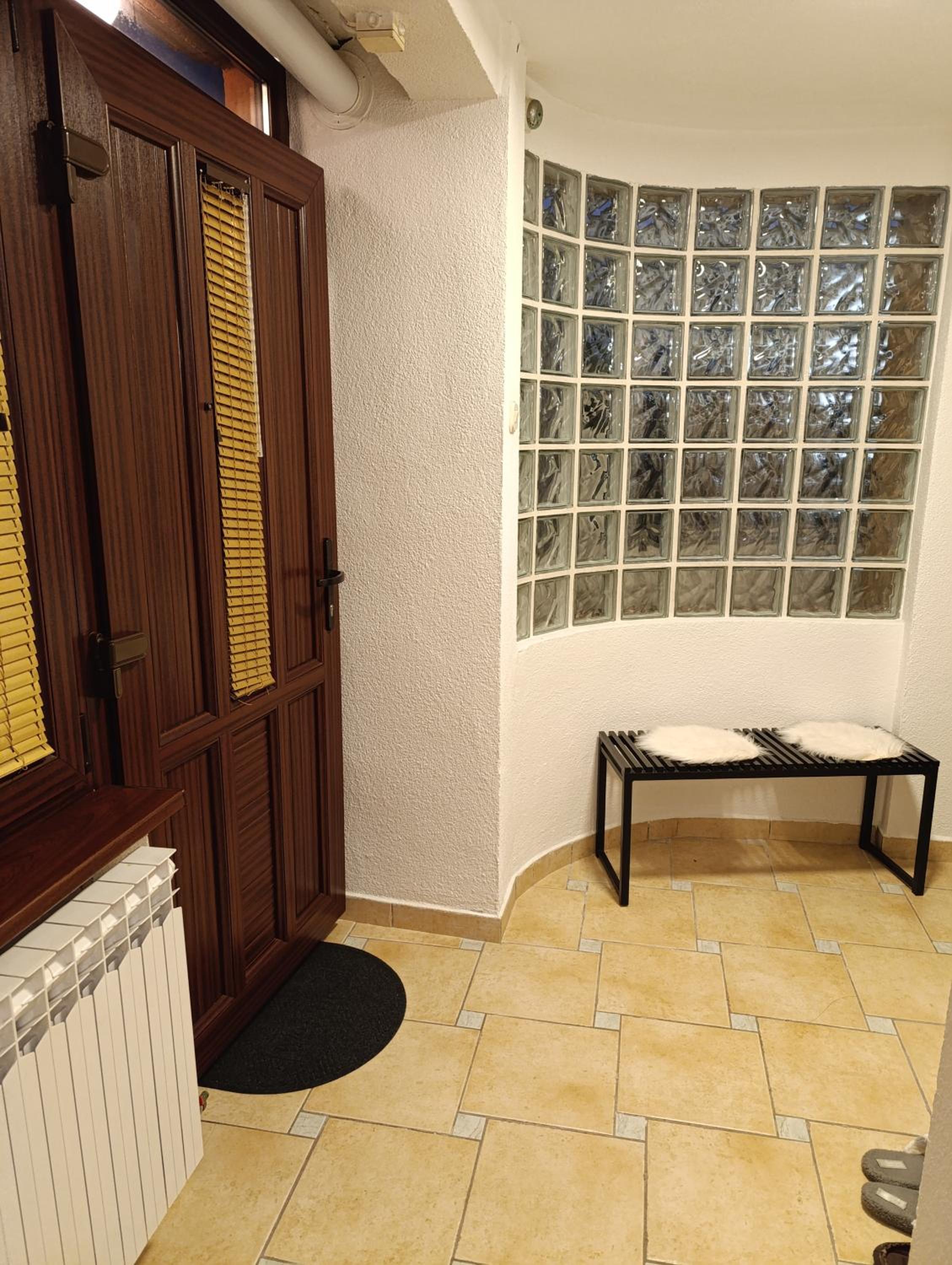 GRBAVICA COZY APARTMENT - free parking view 4