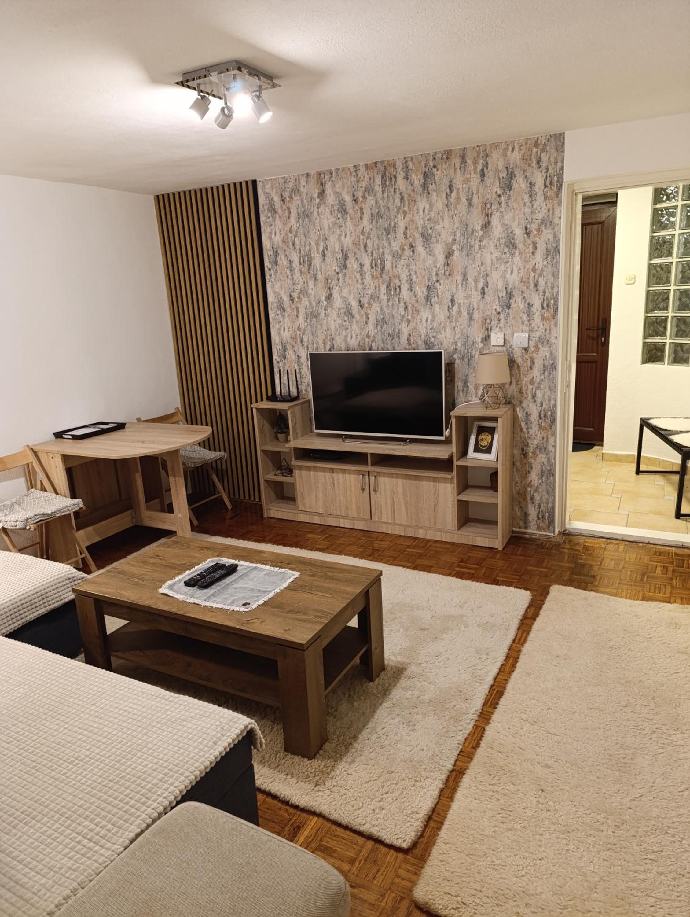 GRBAVICA COZY APARTMENT - free parking view 3
