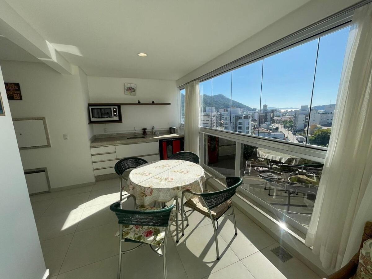 Cód 58 - Apartamento de 2 suítes com piscina.