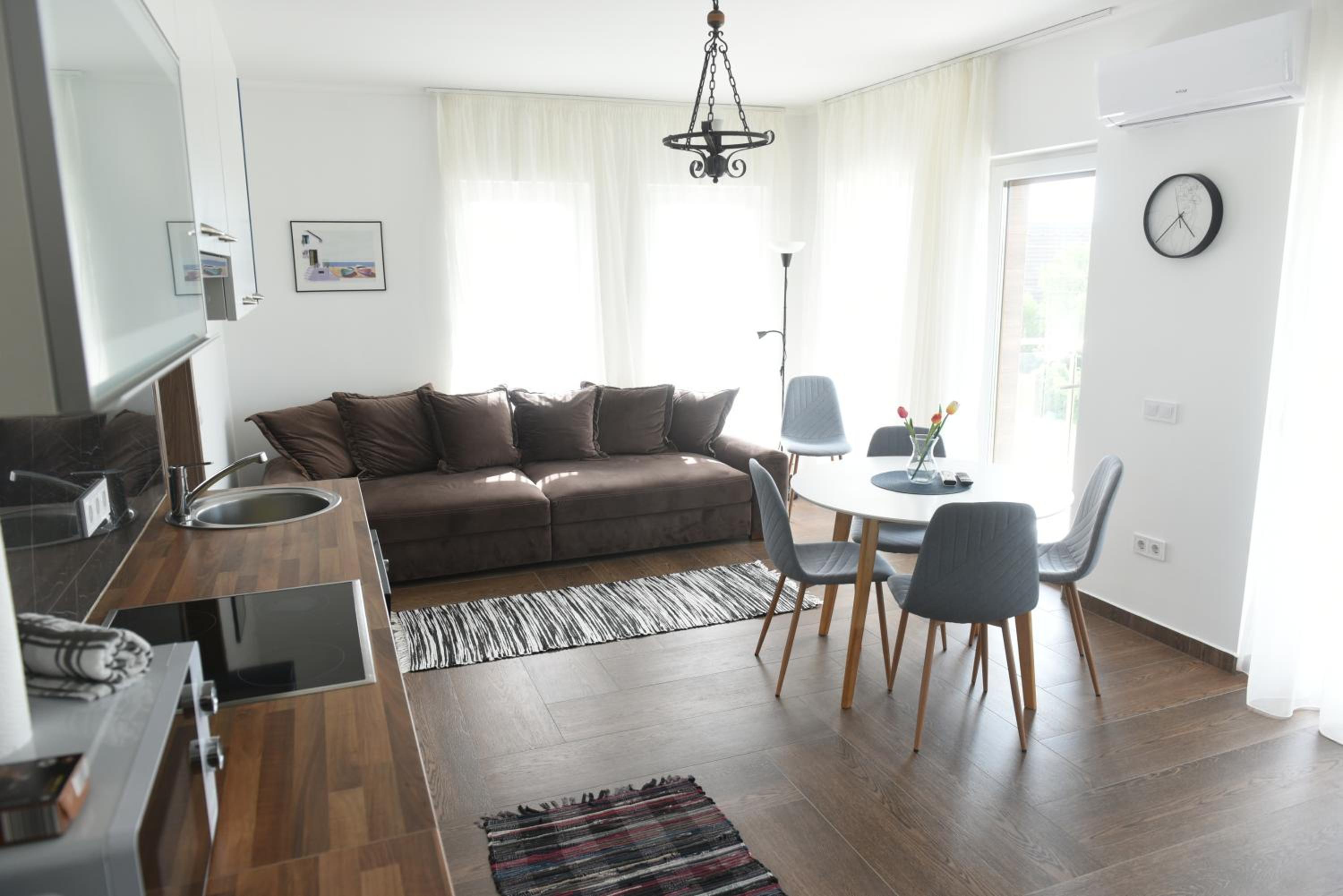 4 Seasons Apartman view 5