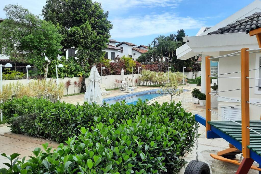 Duplex beira-mar com piscina