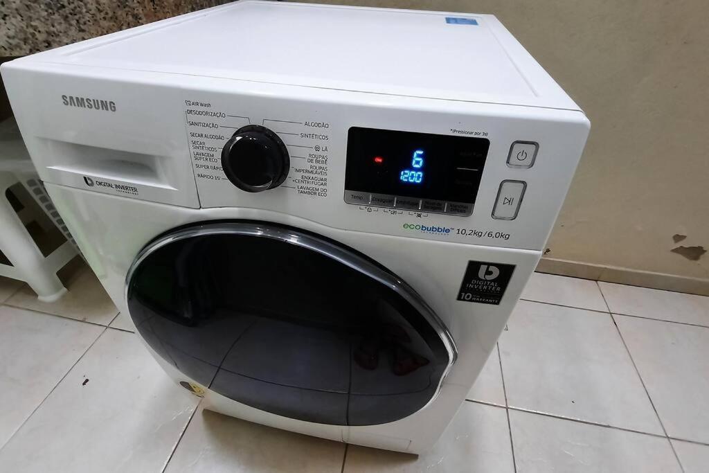 Duplex beira-mar com piscina