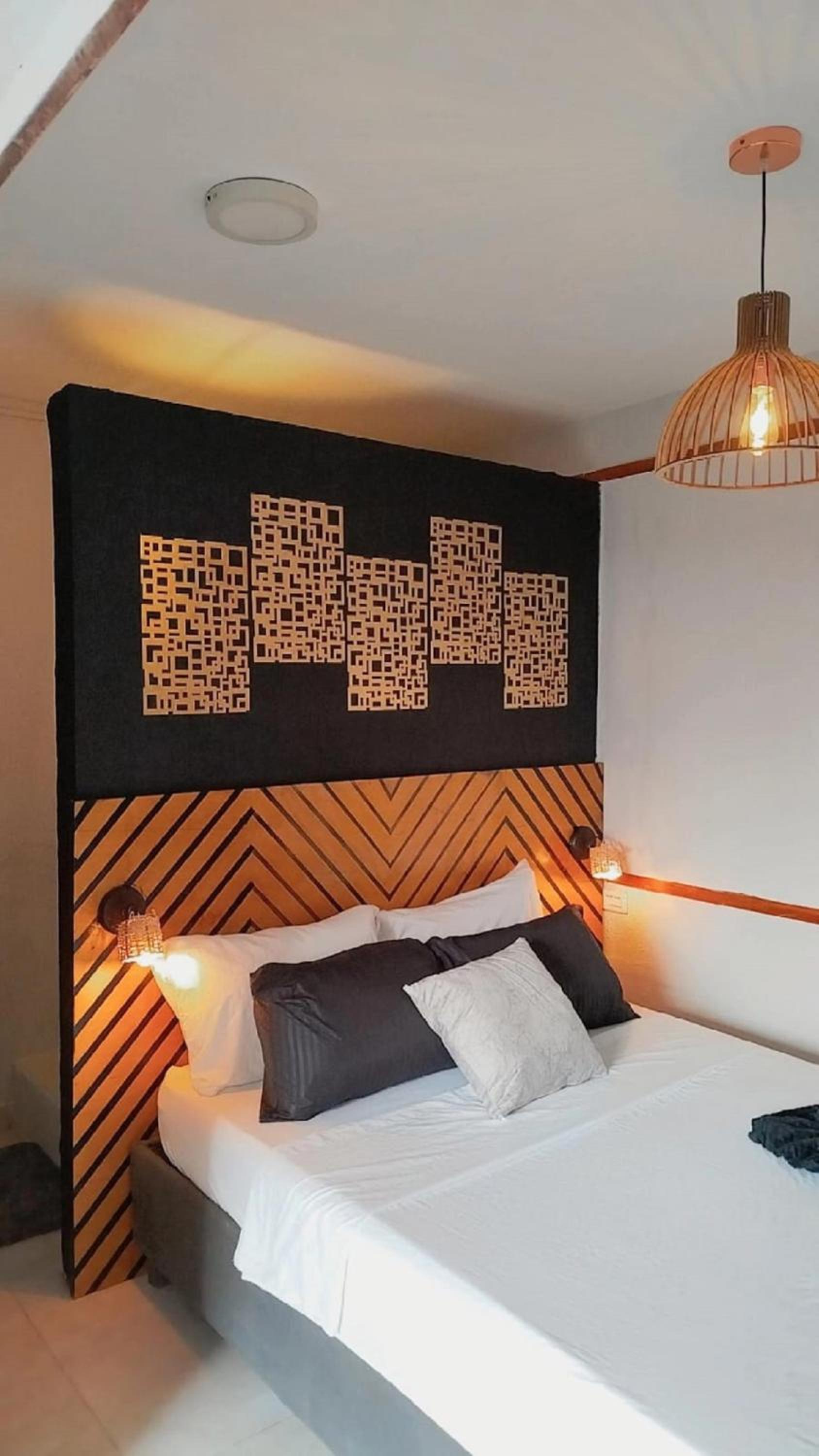 Hb4 Double Room with Private Bathroom and Balcony