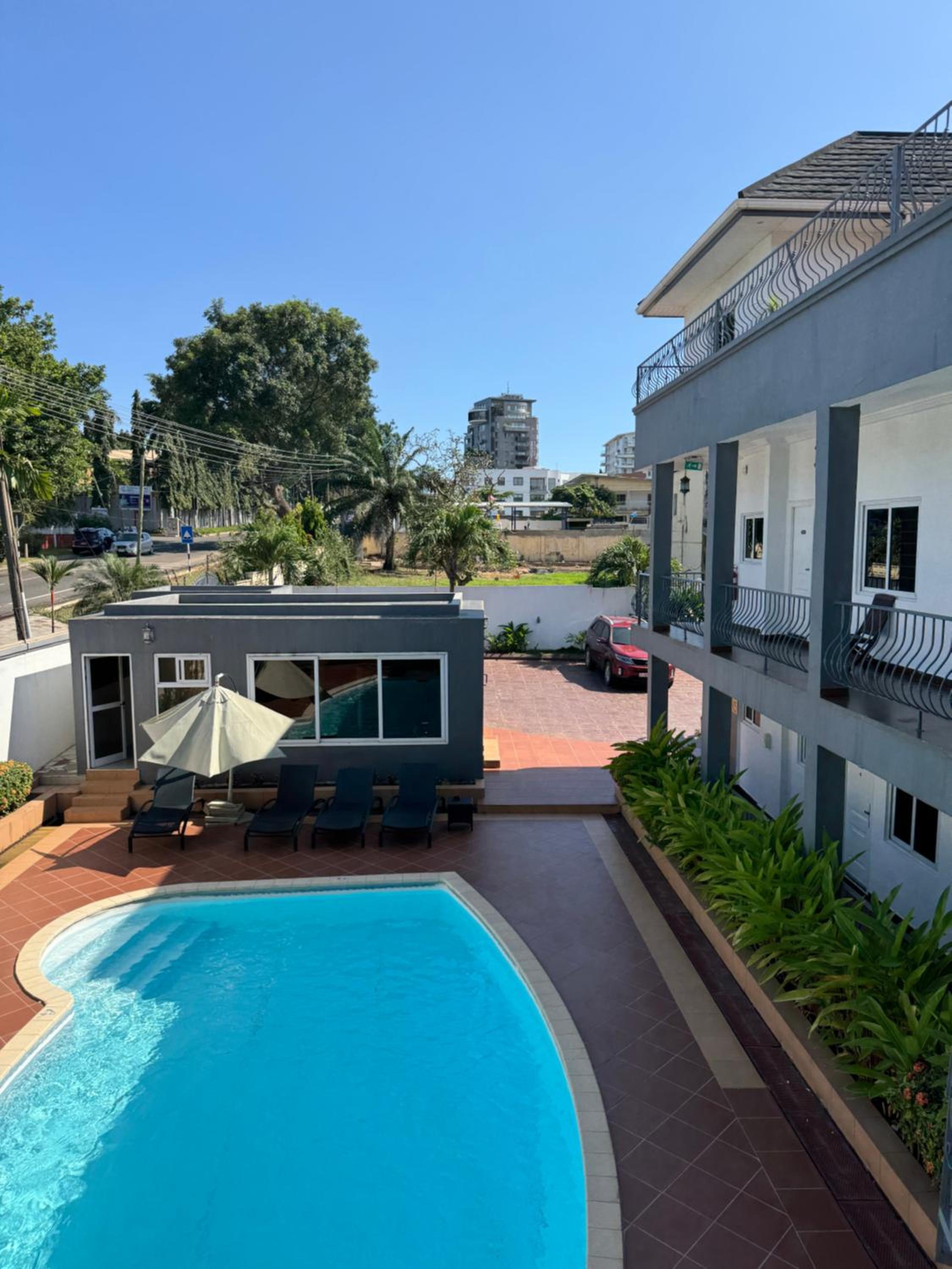 Eagles Apartments, Airport Residential