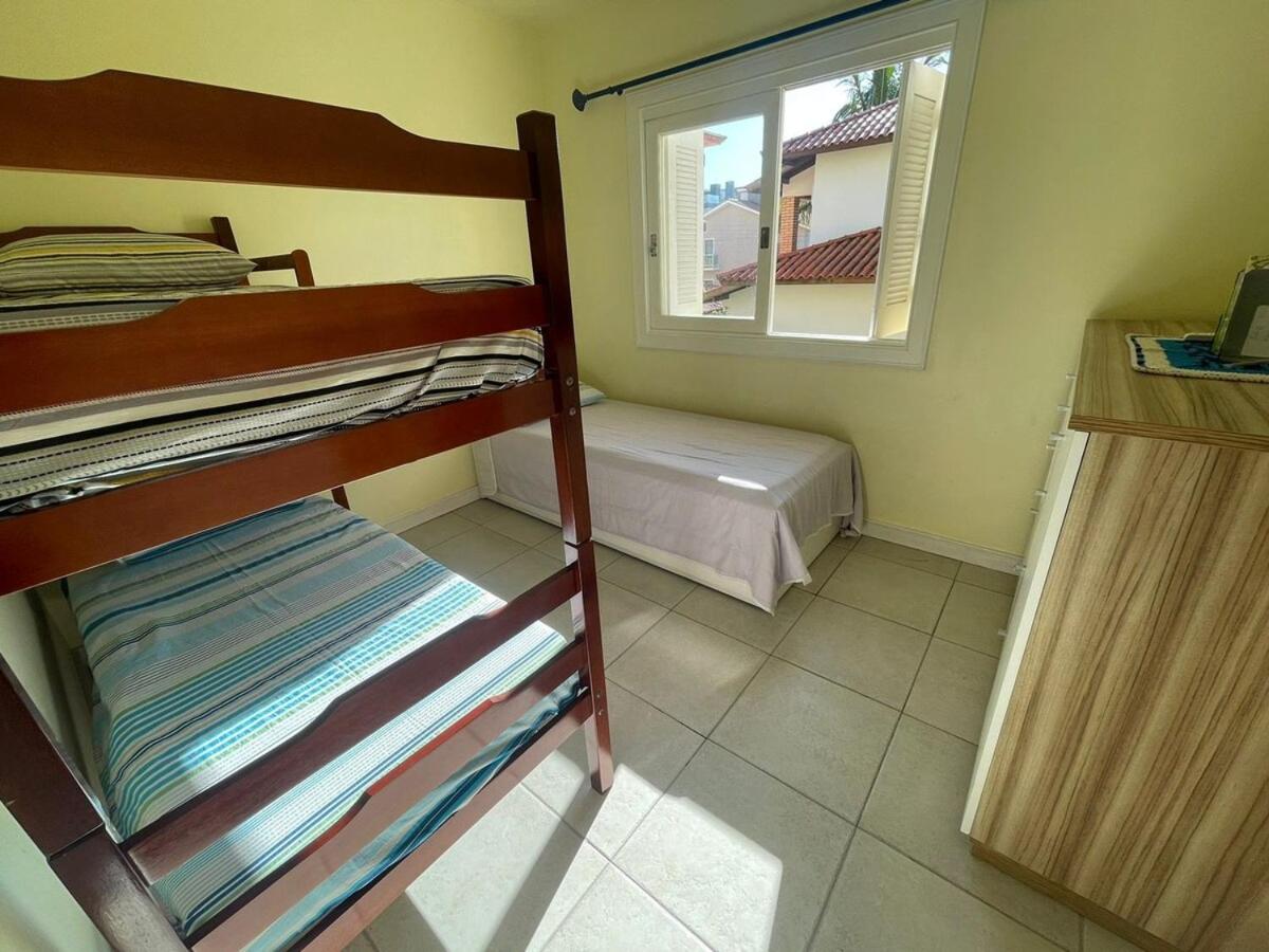 Cód 5 - Casa a poucos passos da praia de Palmas