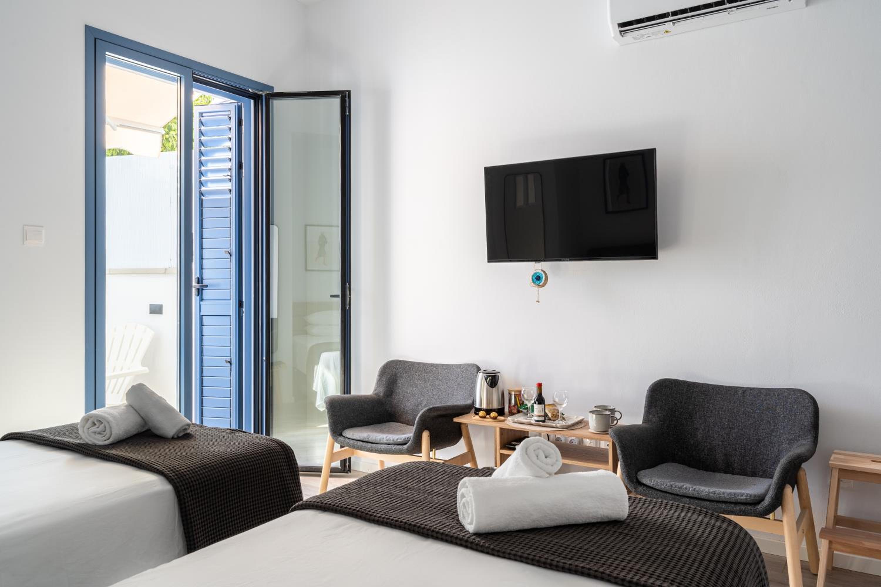 Le Voyageur By the Sea - Furnished Rooms