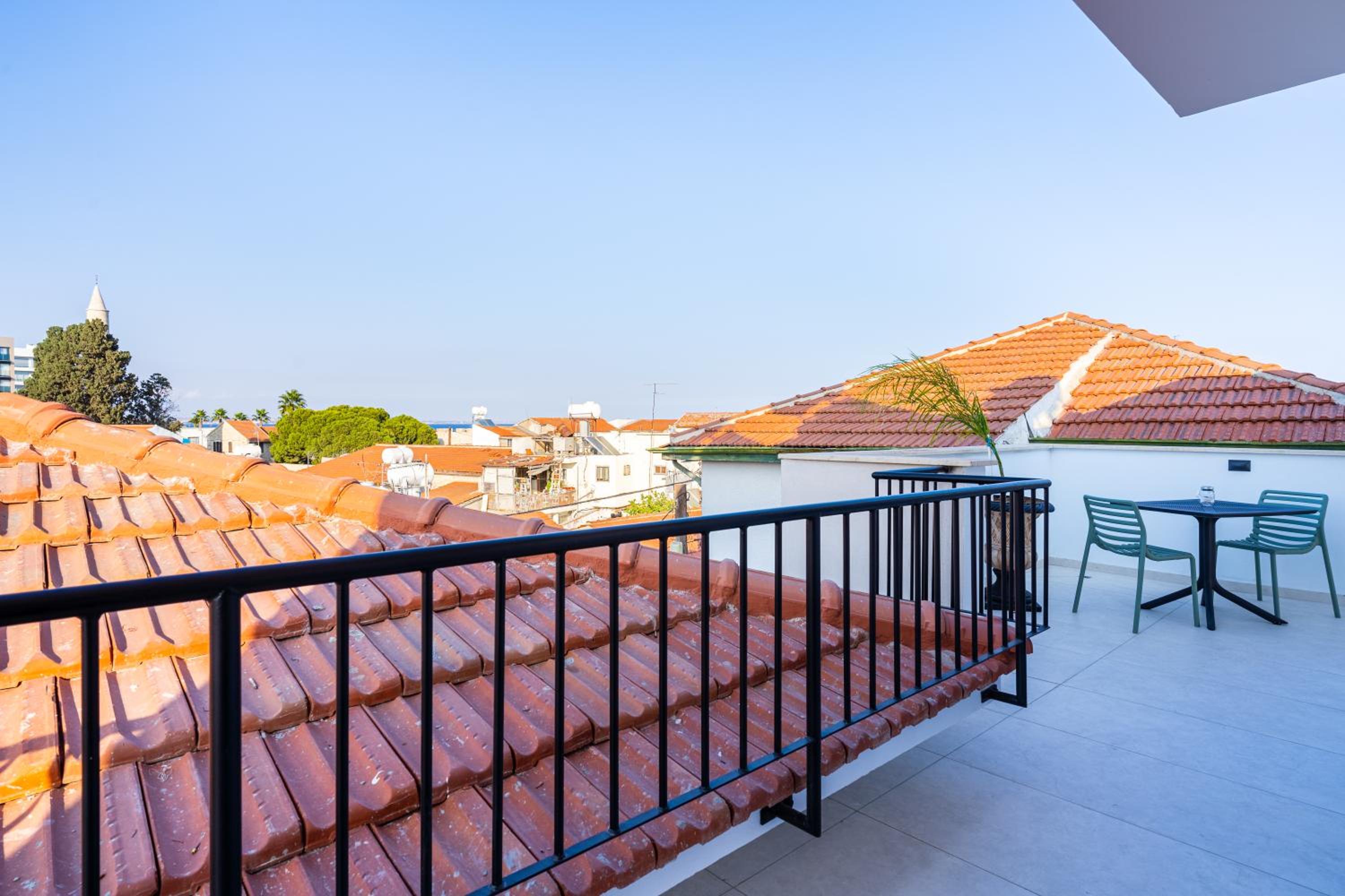 Le Voyageur By the Sea - Furnished Rooms
