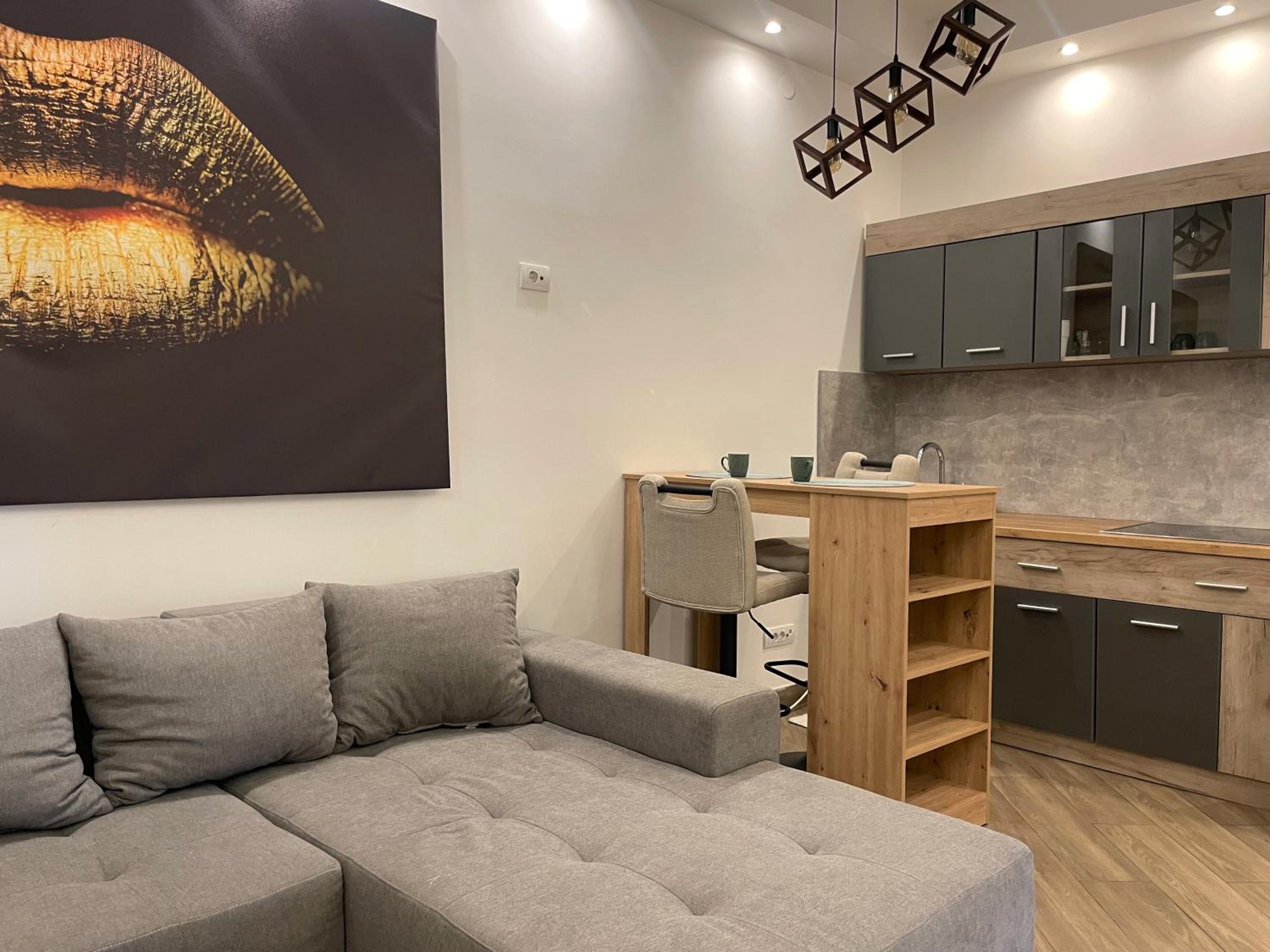 PLAY apartment