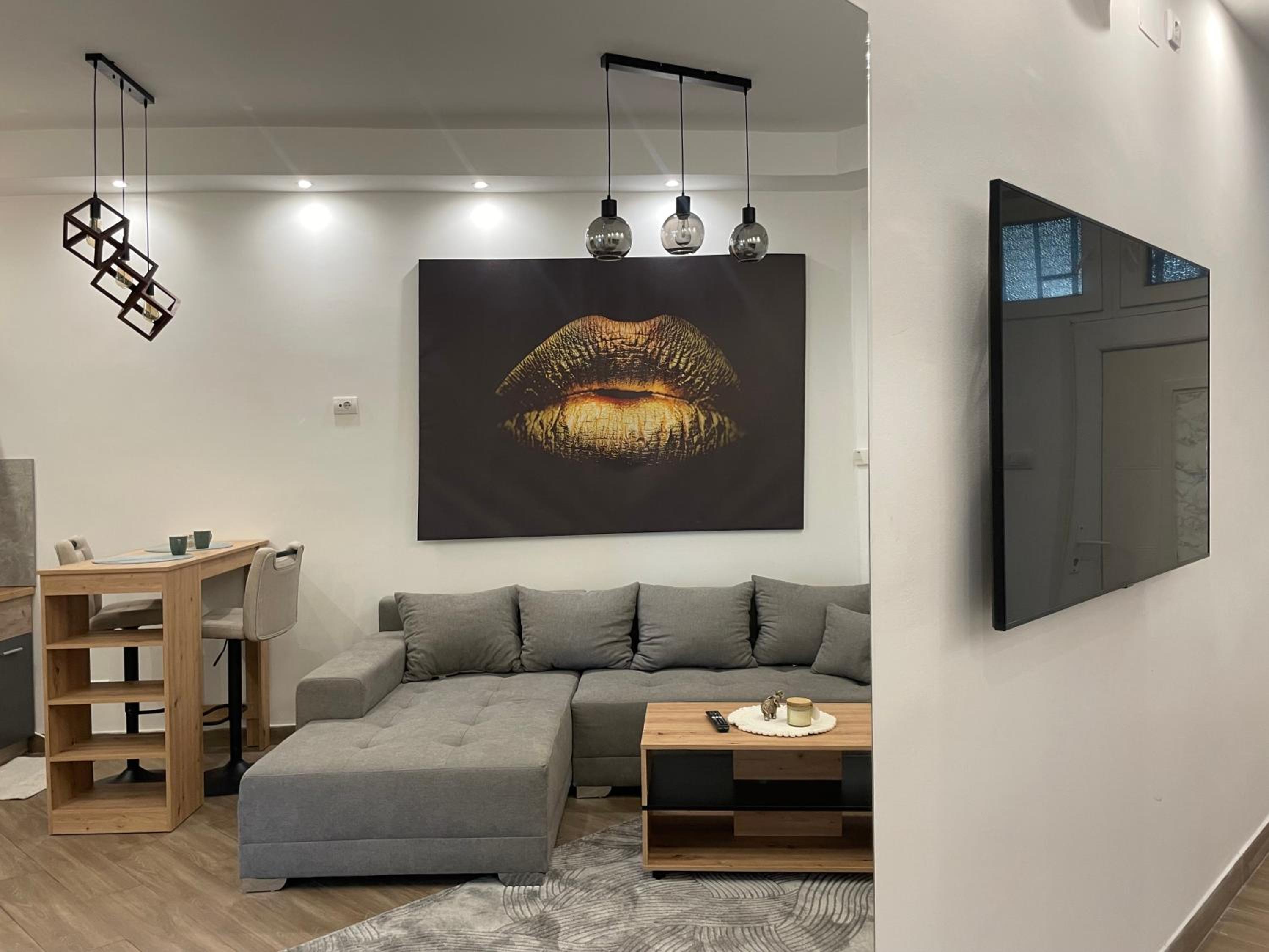 PLAY apartment