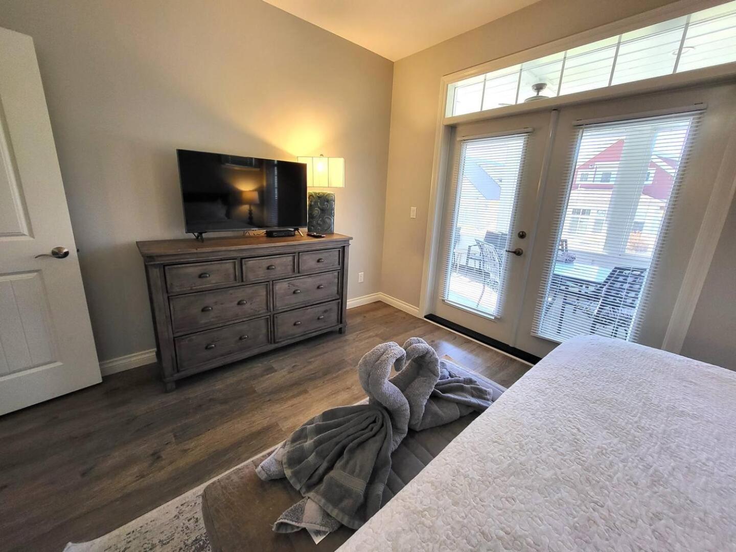 Tinhorn Meadow Cottage-walk To The Pool #20