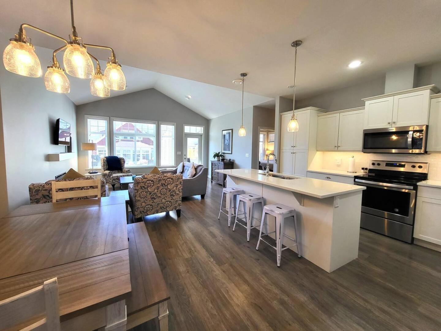 Tinhorn Meadow Cottage-walk To The Pool #20