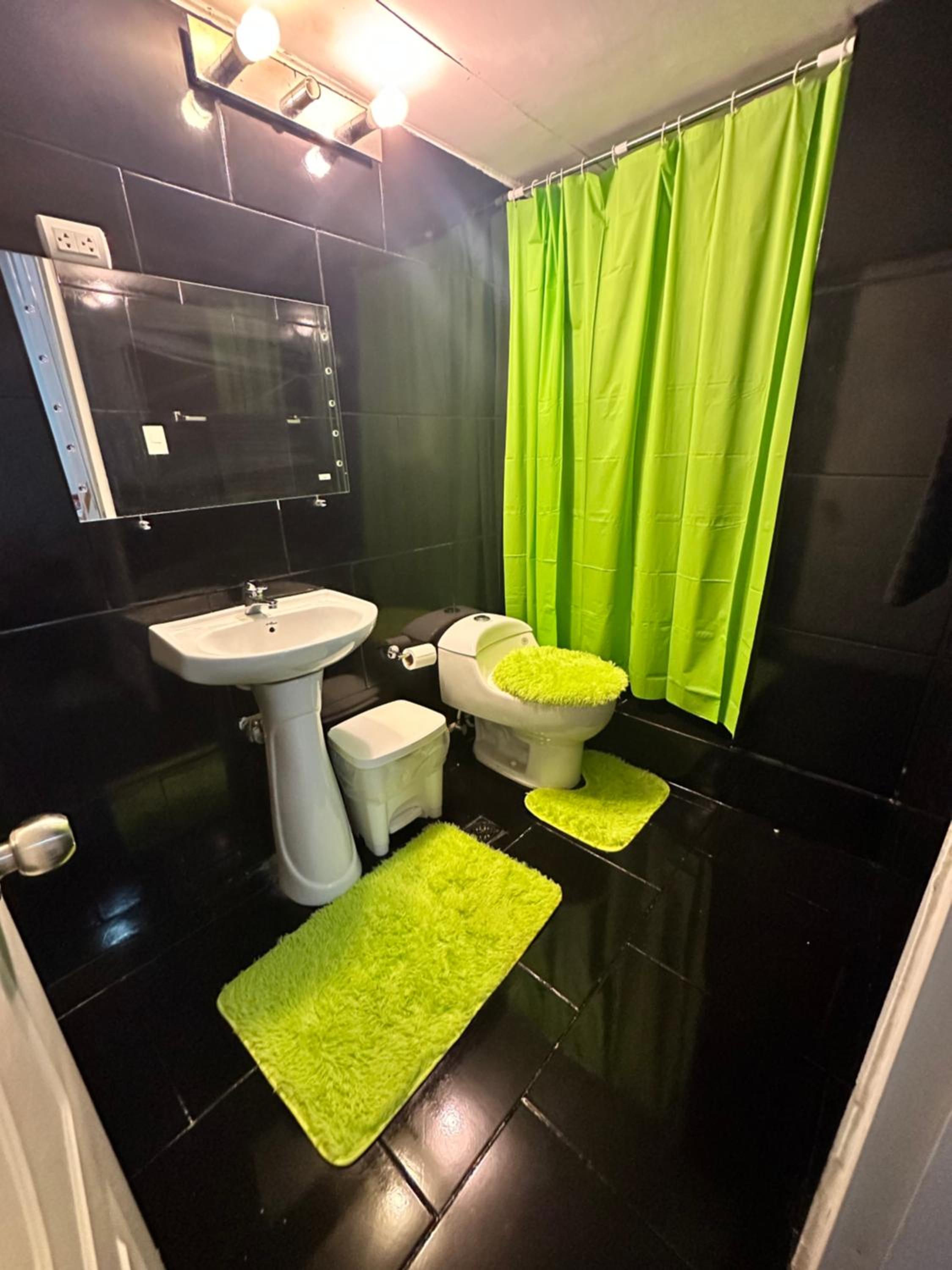 1 Bed Condo w Pool view